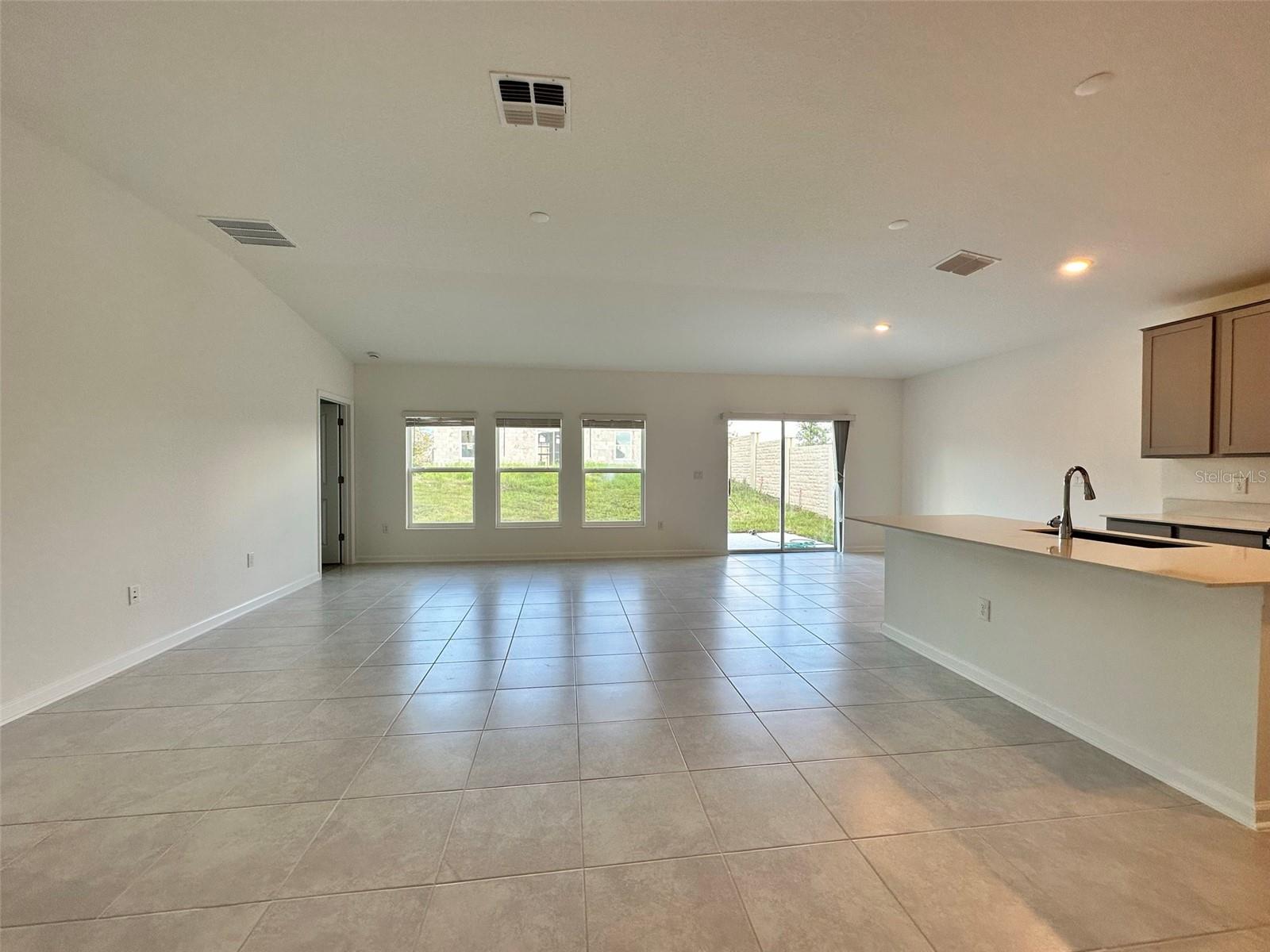 Image 7 of 22 For 1529 Cumberland Avenue