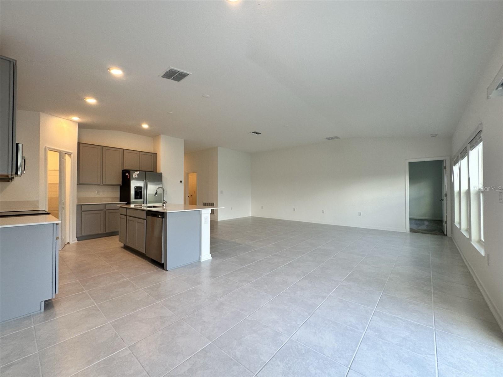 Image 8 of 22 For 1529 Cumberland Avenue