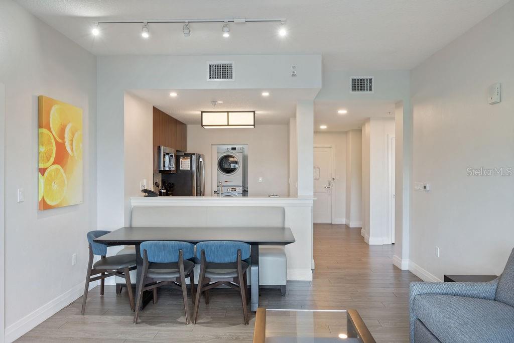 Image 8 of 35 For 14501 Grove Resort Avenue 2423