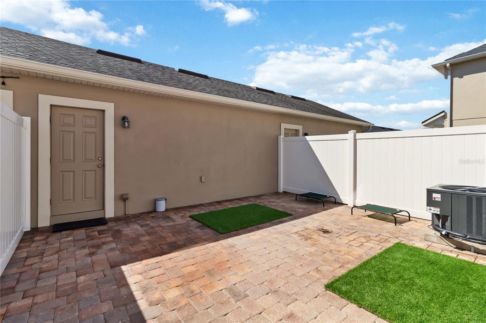 Image 26 of 36 For 8646 Dufferin Lane