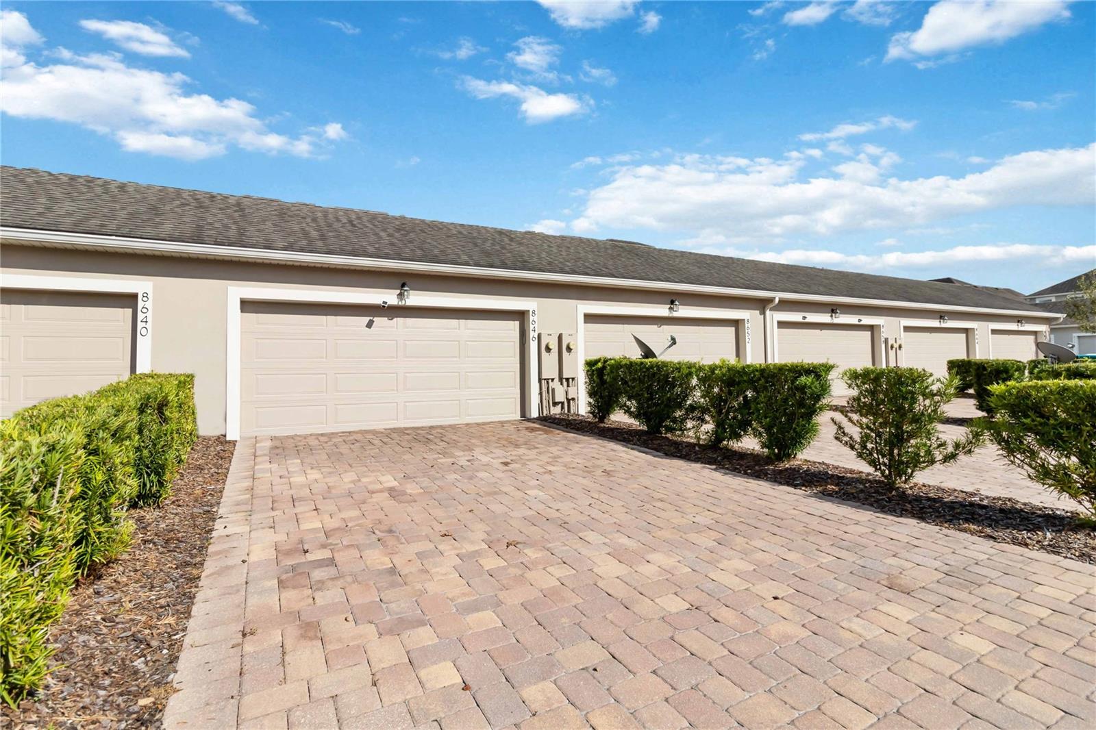 Image 28 of 36 For 8646 Dufferin Lane