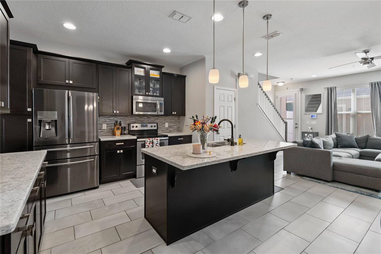 Image 8 of 36 For 8646 Dufferin Lane