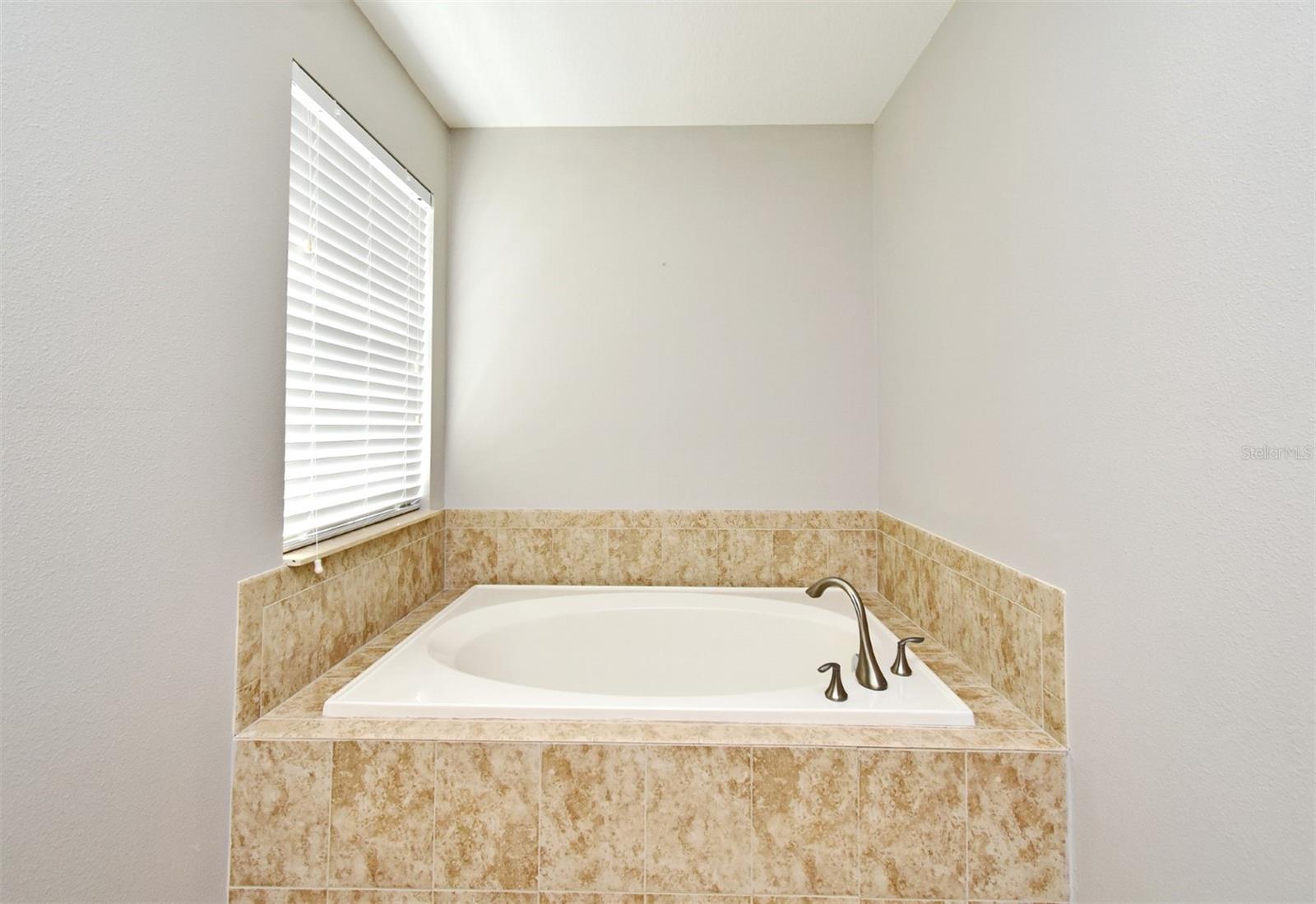 Image 49 of 70 For 8878 Candy Palm Rd