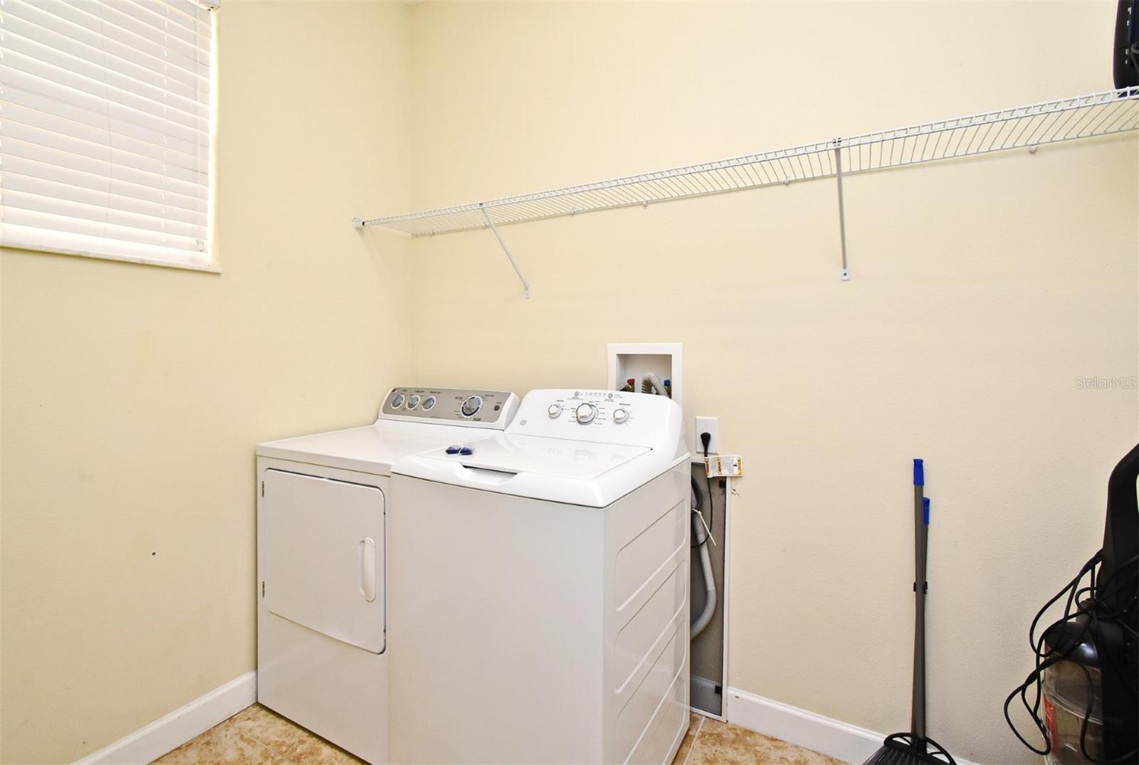 Image 56 of 70 For 8878 Candy Palm Rd