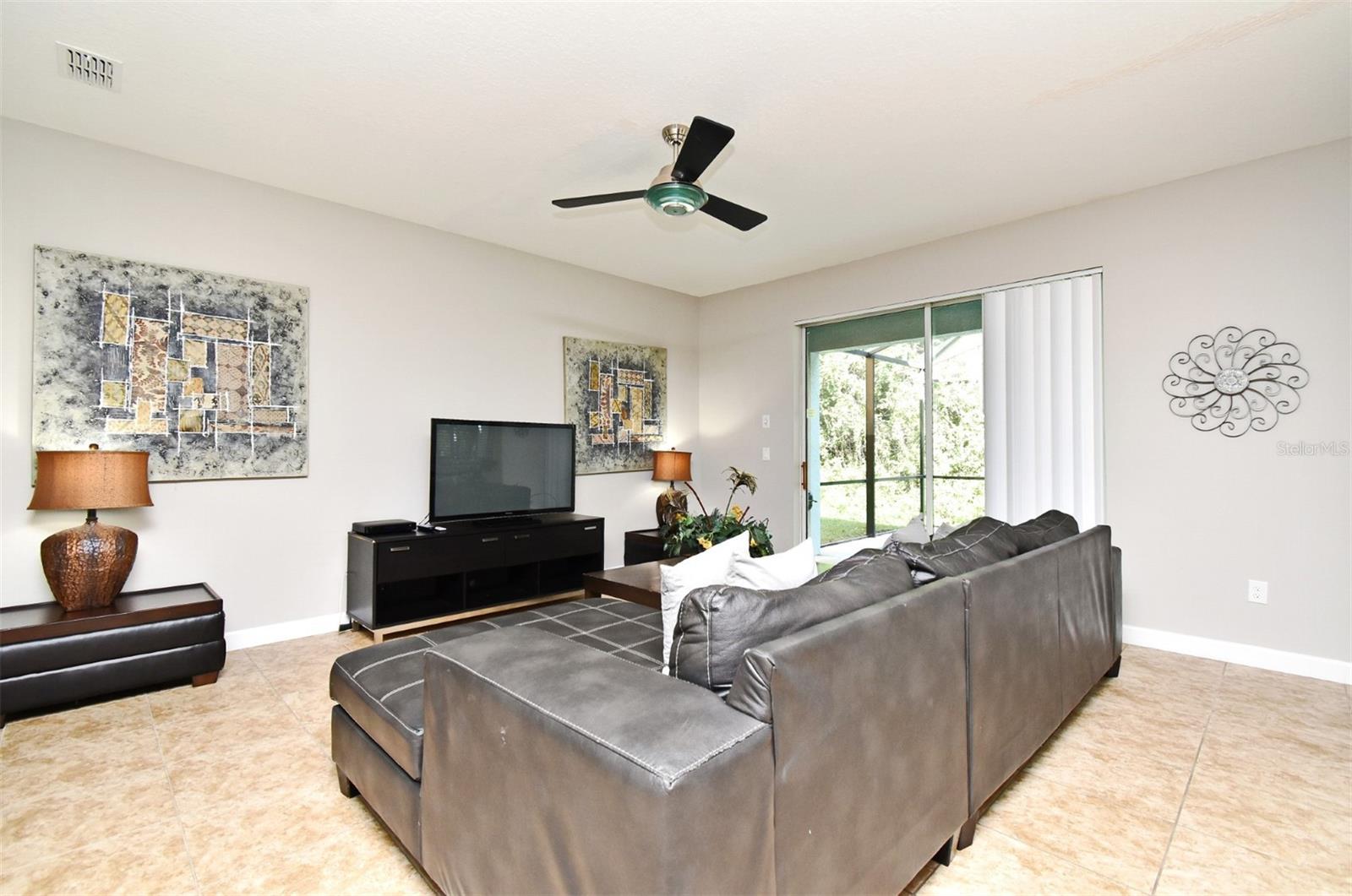 Image 7 of 70 For 8878 Candy Palm Rd