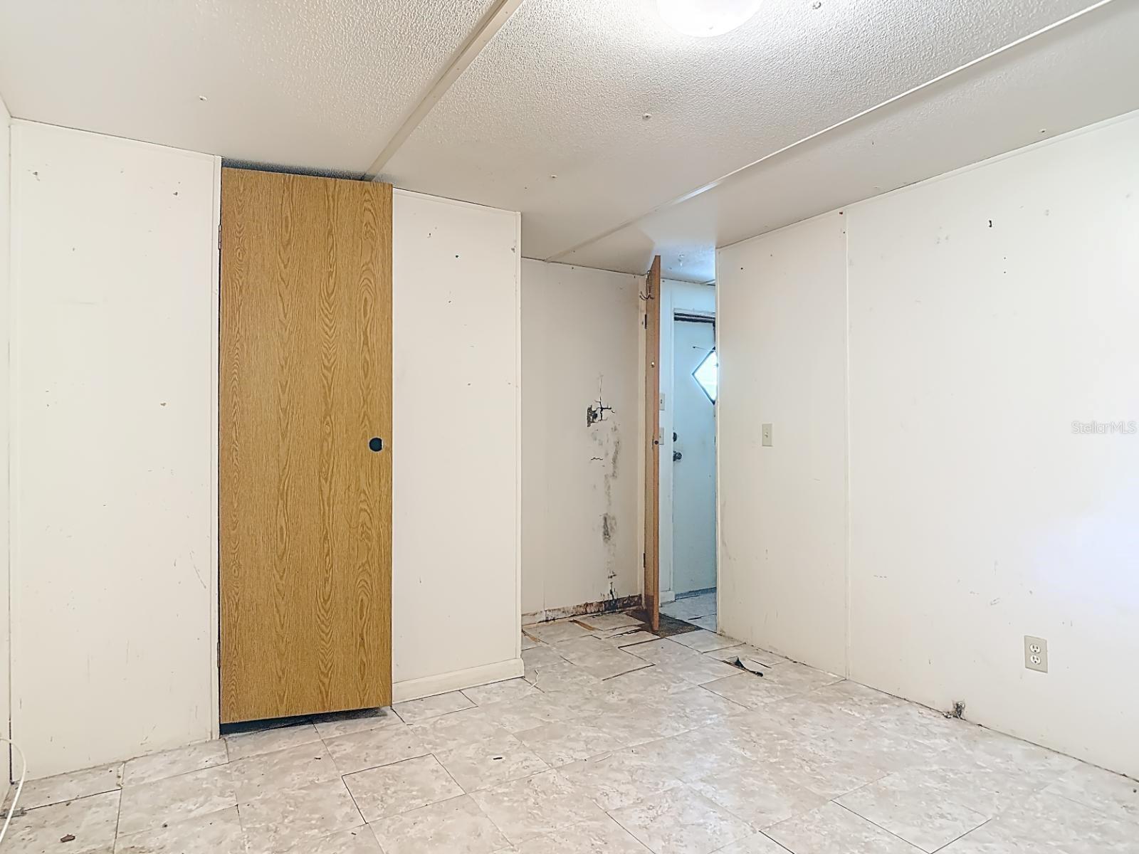 Image 14 of 22 For 1228 Sparton Avenue