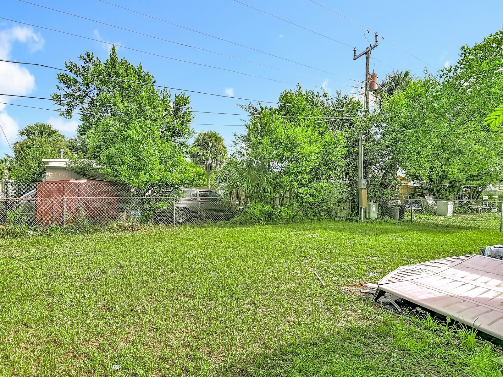 Image 18 of 22 For 1228 Sparton Avenue