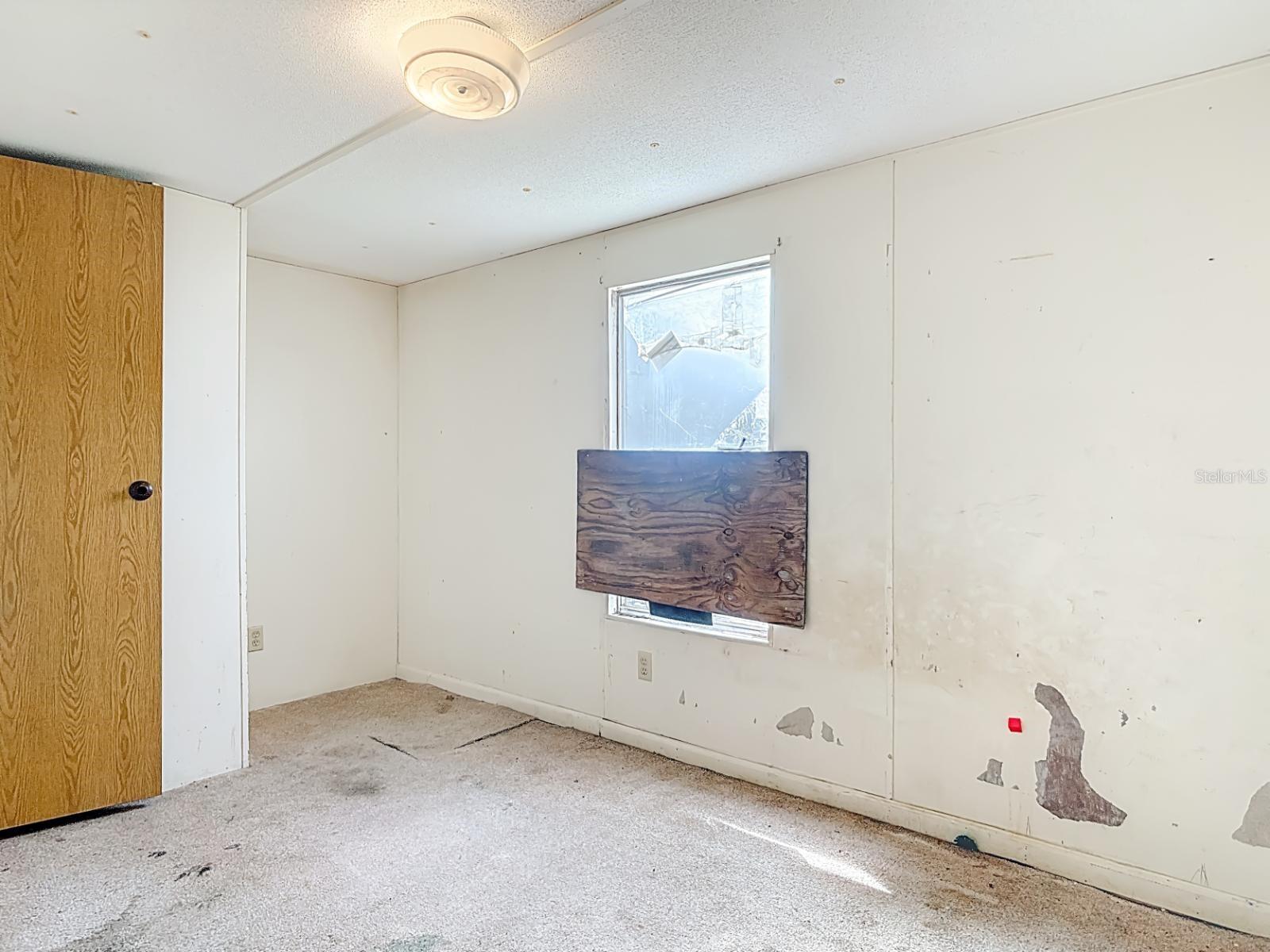 Image 9 of 22 For 1228 Sparton Avenue