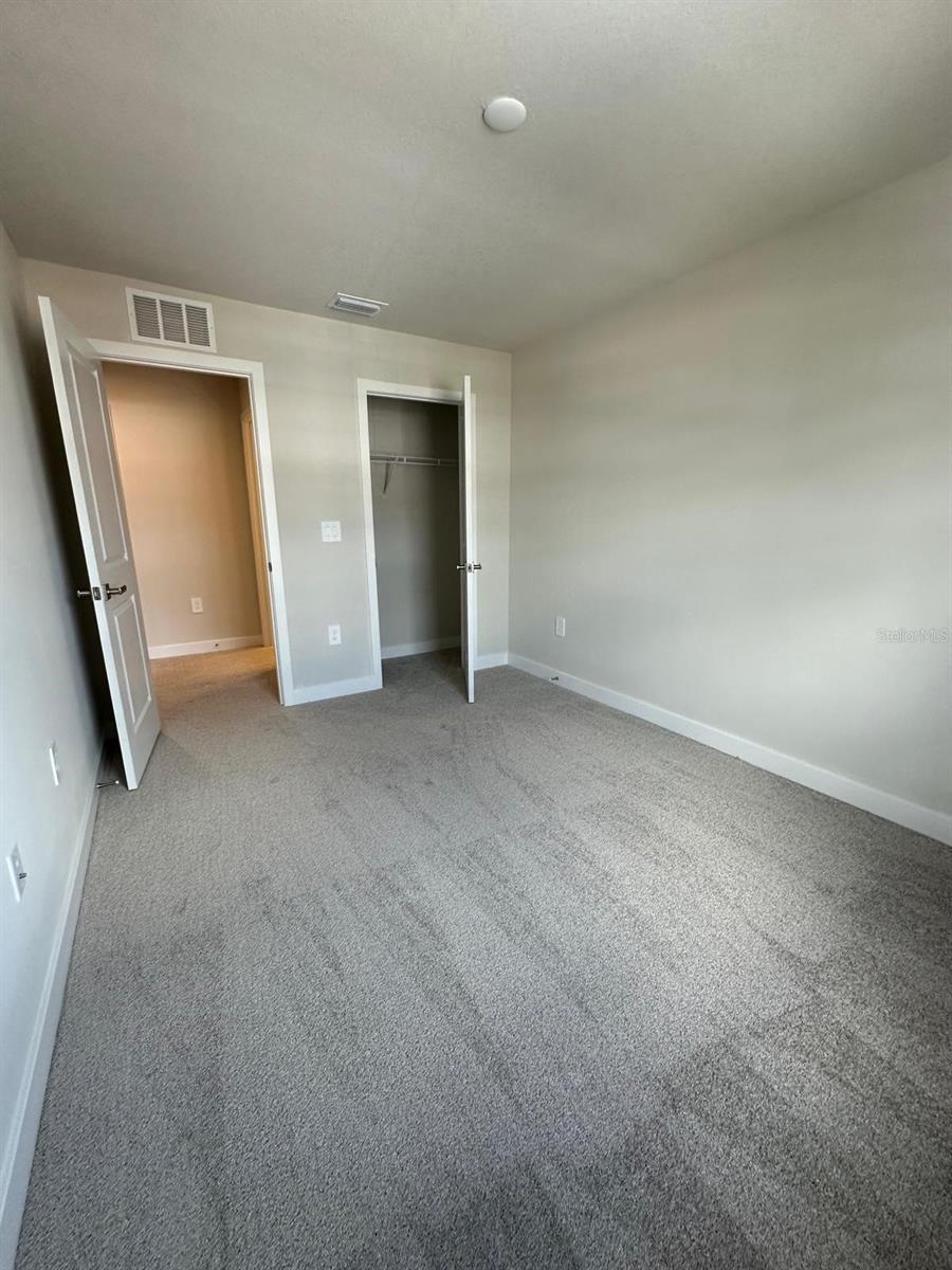 Image 11 of 21 For 12442 Amber Creek Cir