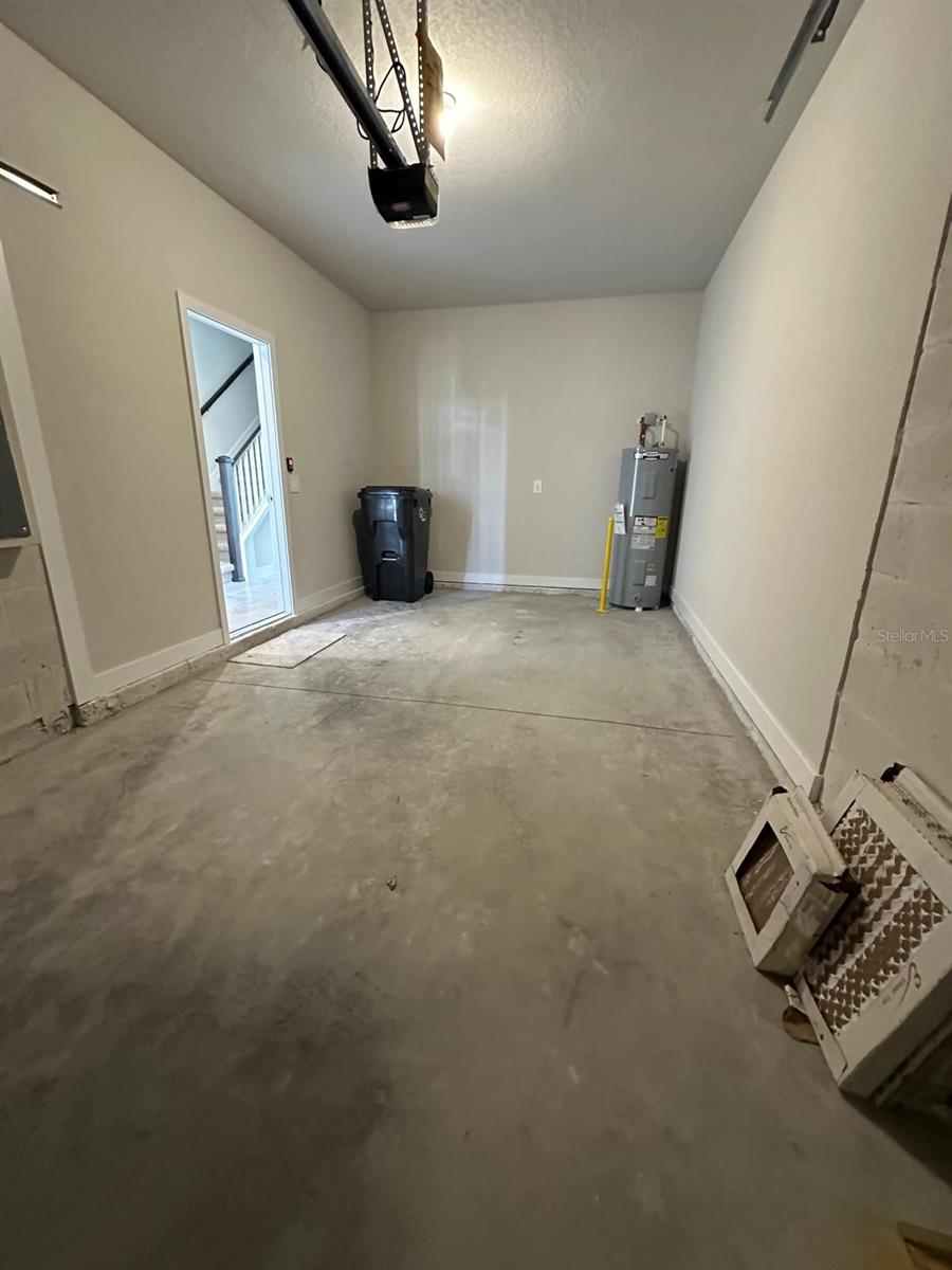 Image 18 of 21 For 12442 Amber Creek Cir