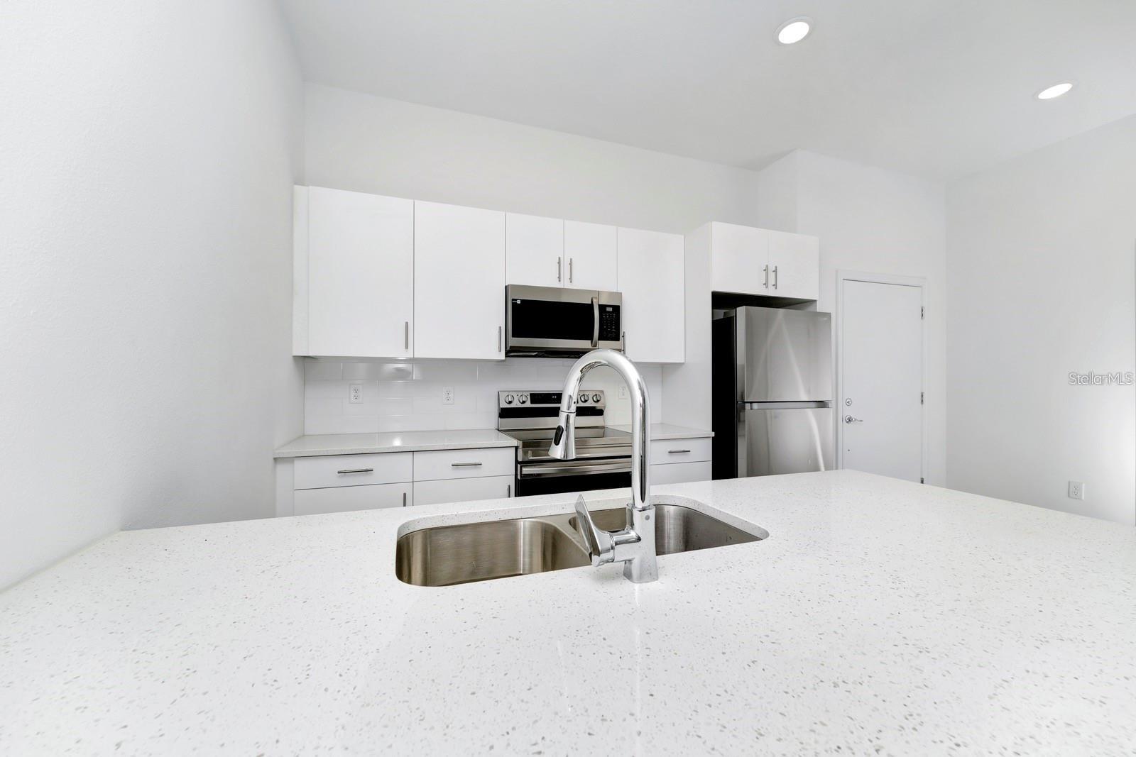 Image 9 of 31 For 665 Trikomo Drive