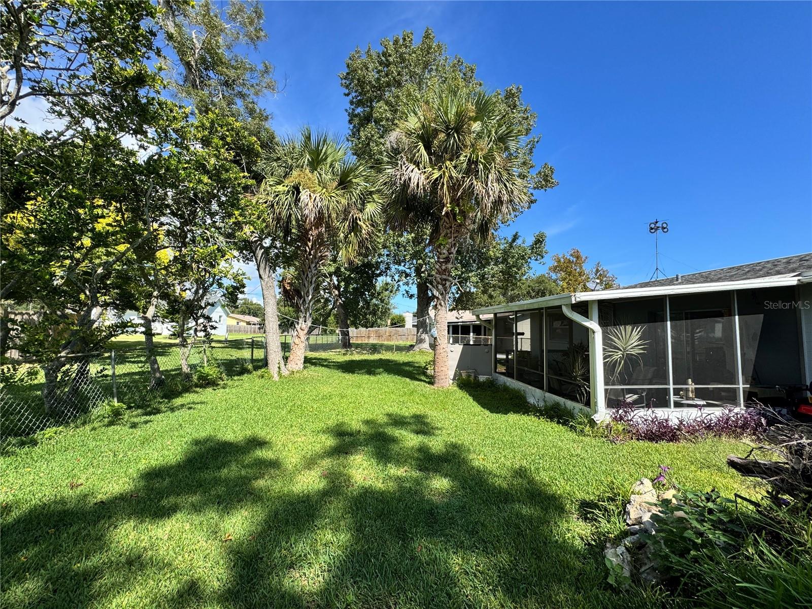 Image 24 of 30 For 2330 Green Street