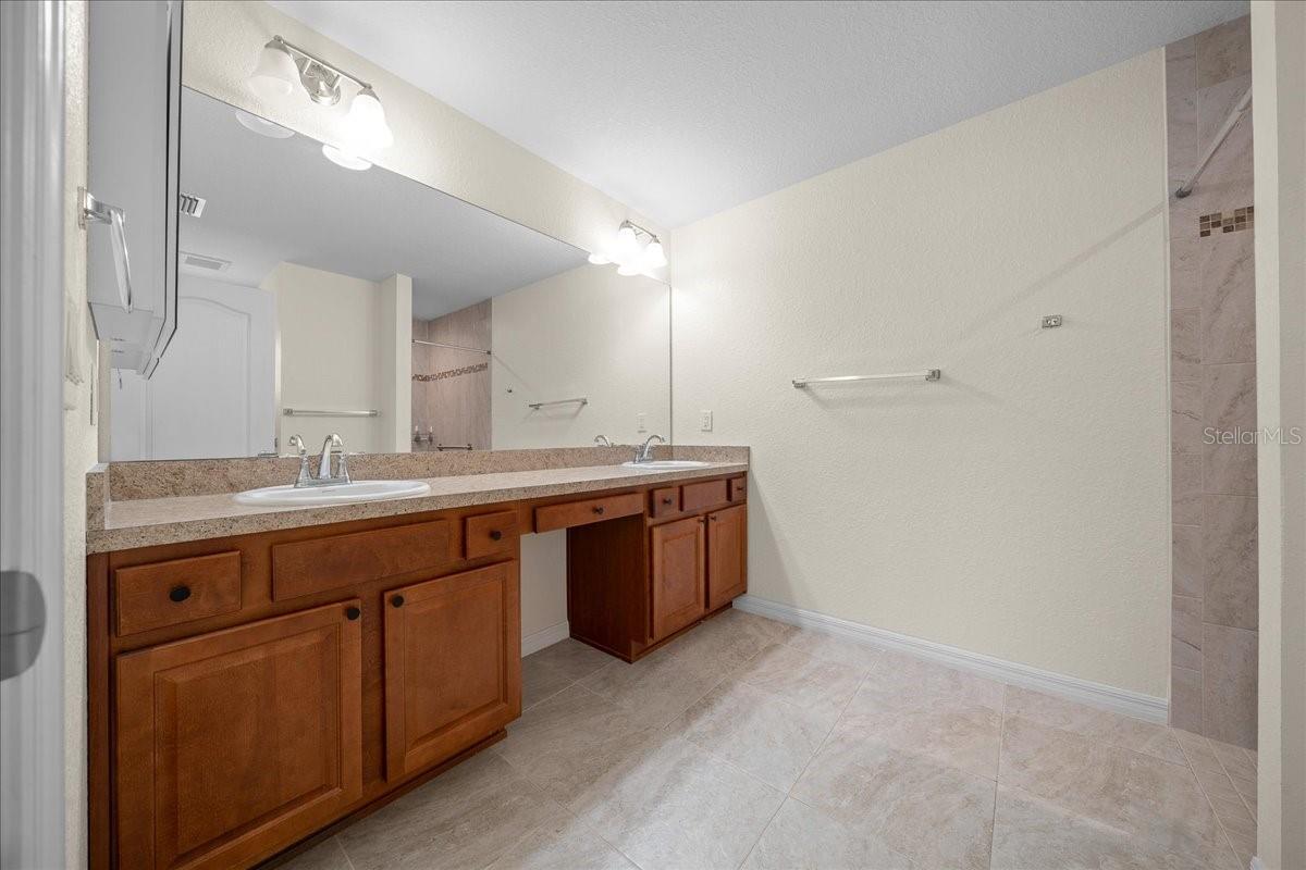 Image 17 of 61 For 4591 Elwood Road