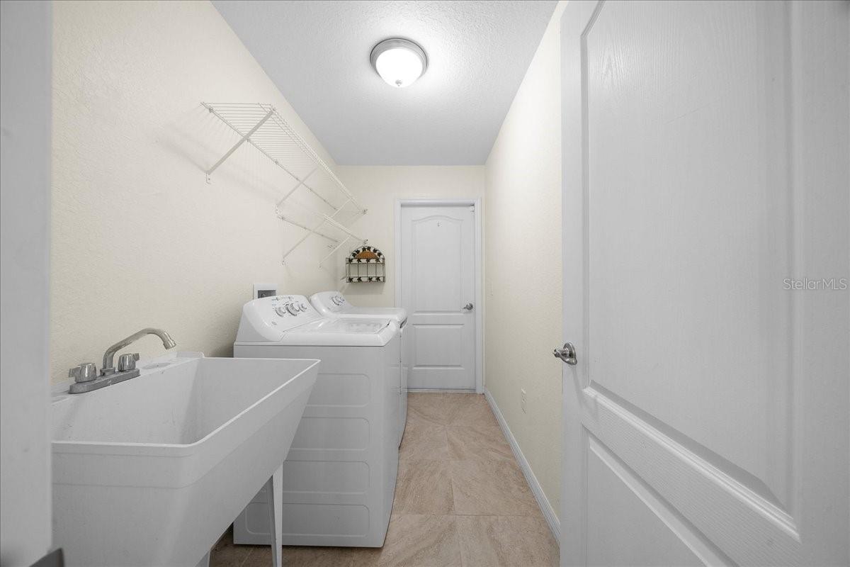 Image 39 of 61 For 4591 Elwood Road