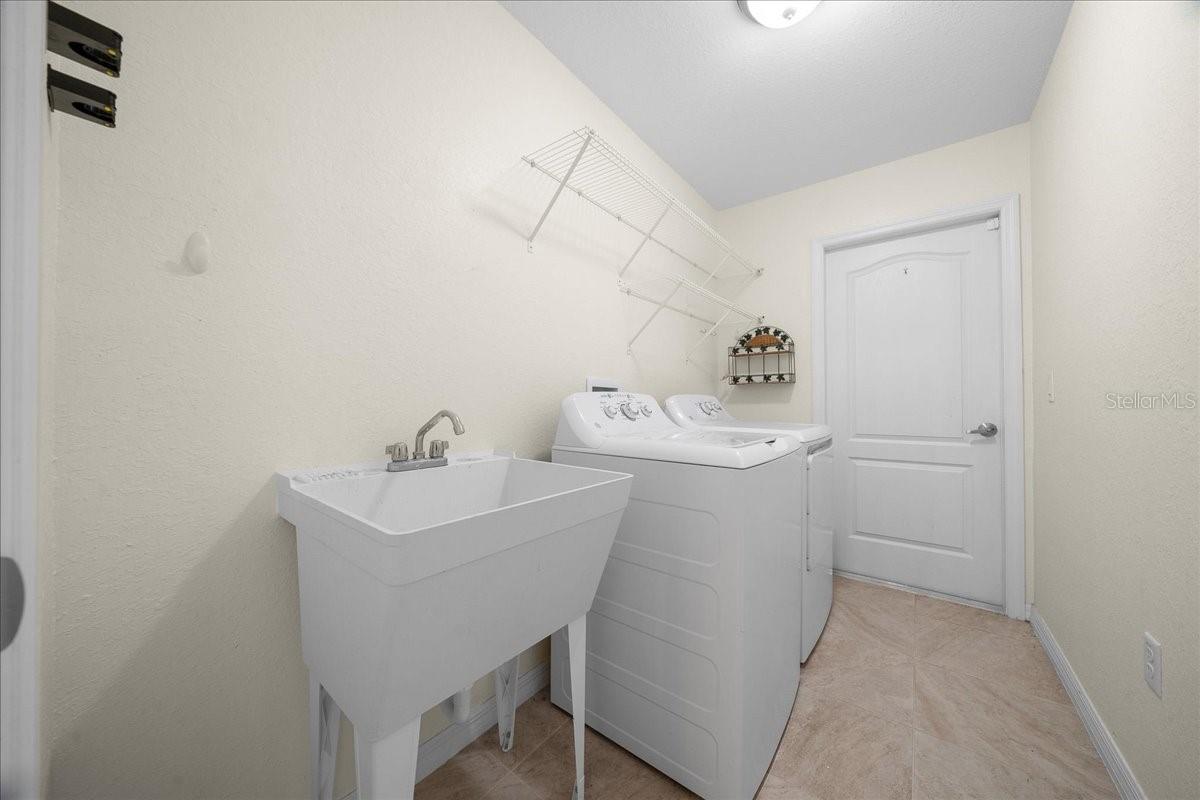 Image 40 of 61 For 4591 Elwood Road