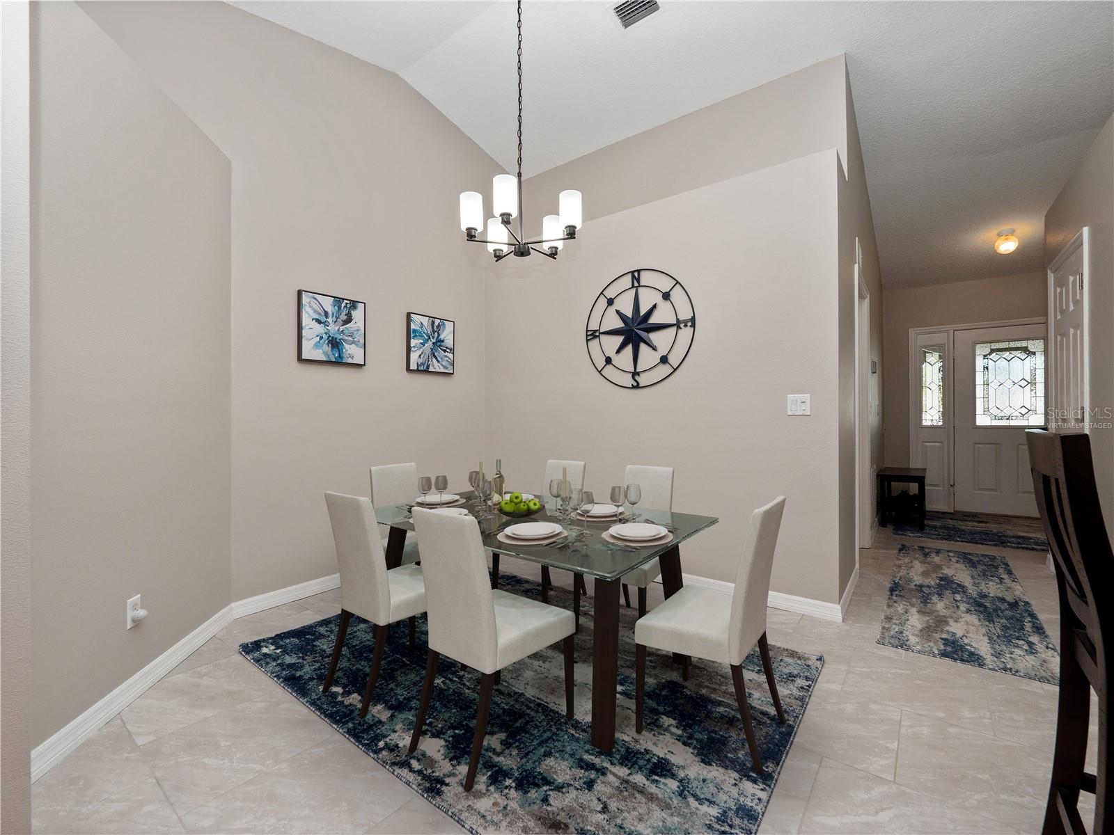 Image 10 of 44 For 21524 Queen Anne Court