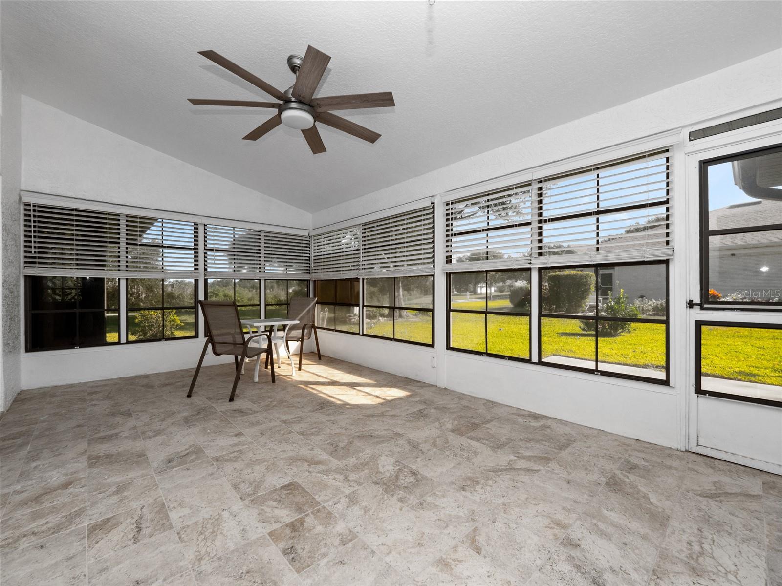 Image 28 of 44 For 21524 Queen Anne Court