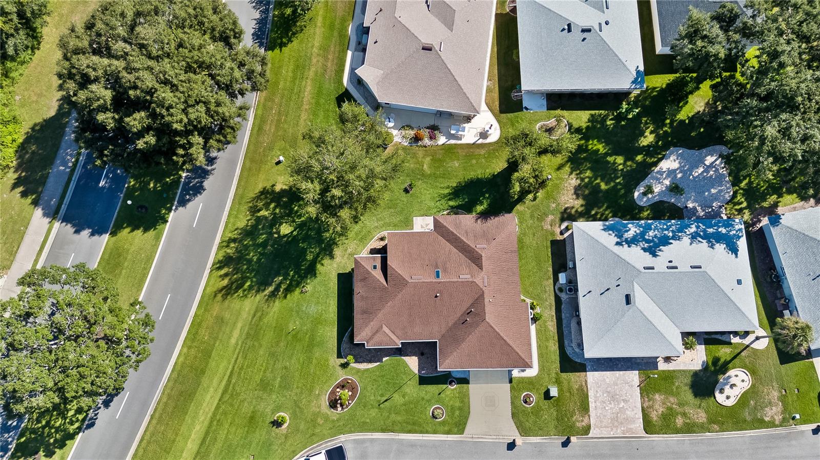 Image 32 of 44 For 21524 Queen Anne Court