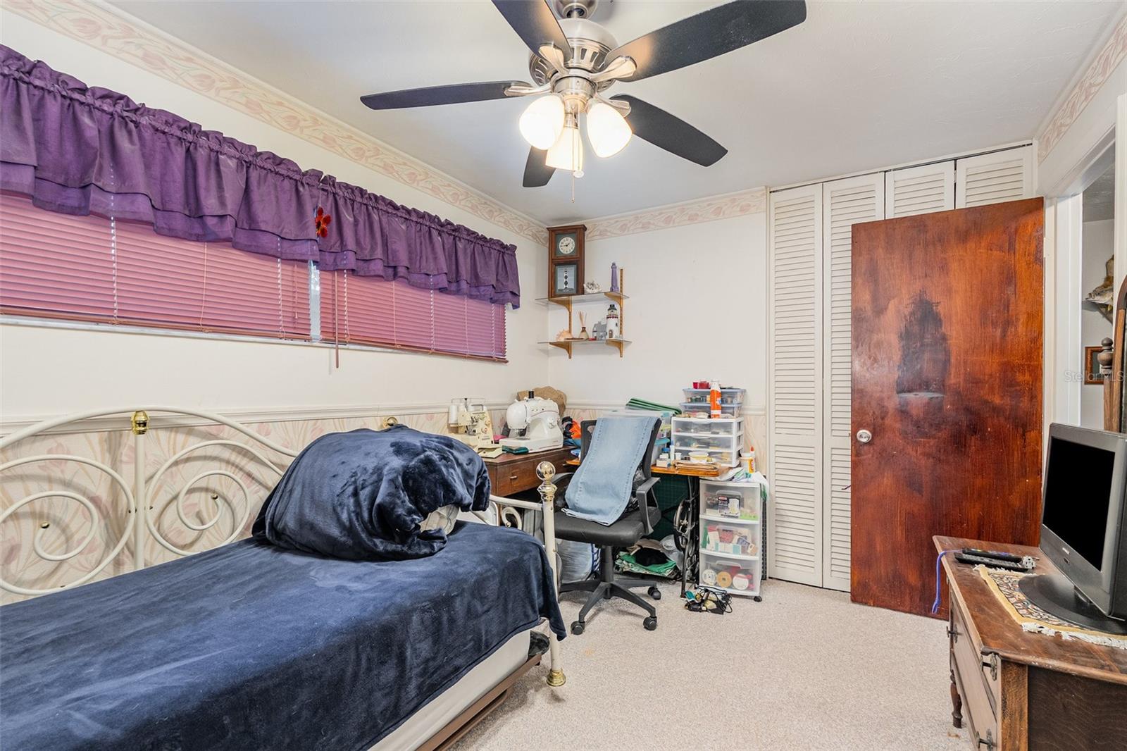 Image 22 of 31 For 220 Bel Aire Drive S