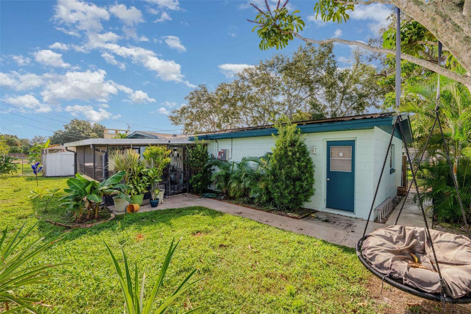 Image 29 of 31 For 220 Bel Aire Drive S