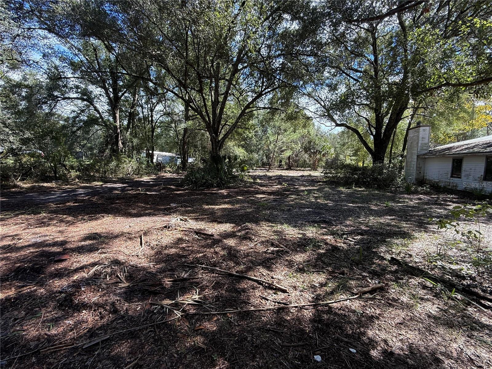 Image 41 of 44 For 590 Lawton Avenue