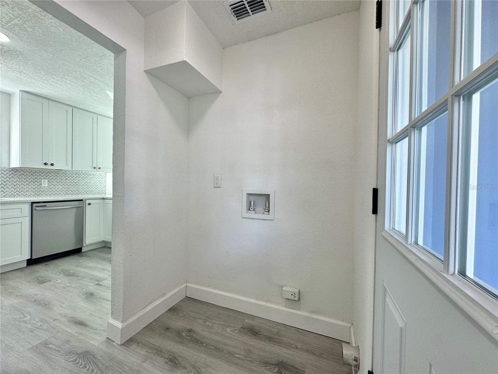 Image 11 of 40 For 4524 King Cole Boulevard