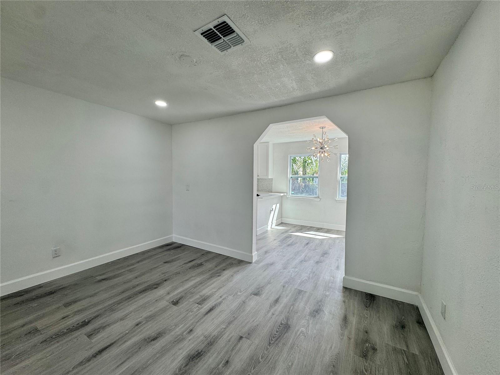 Image 12 of 40 For 4524 King Cole Boulevard