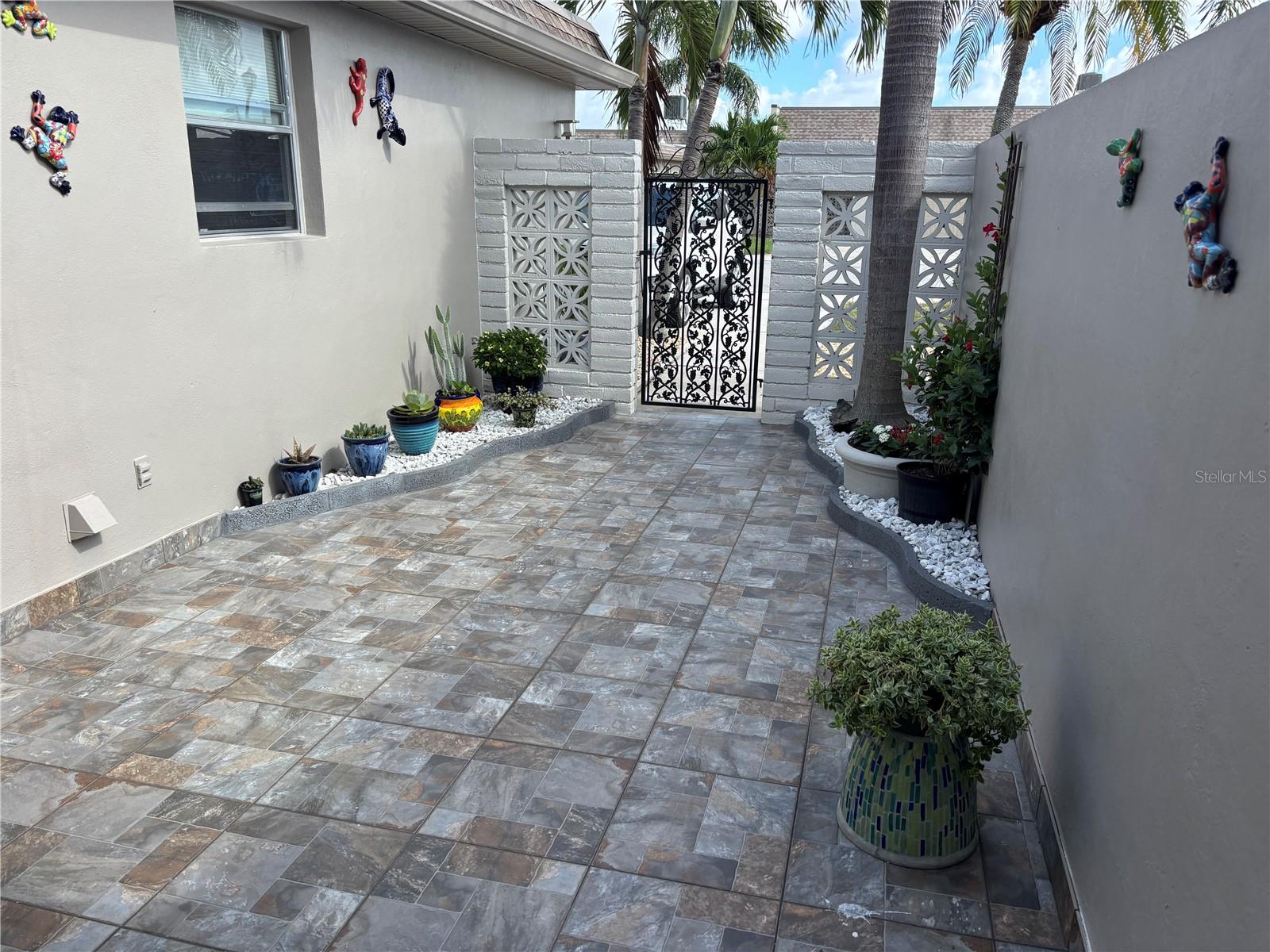 Image 3 of 14 For 457 Boca Ciega Point Boulevard N