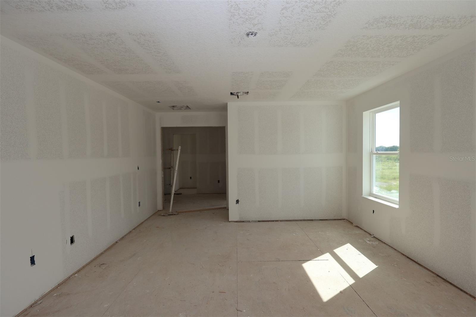 Image 3 of 22 For 1326 Hyde Street