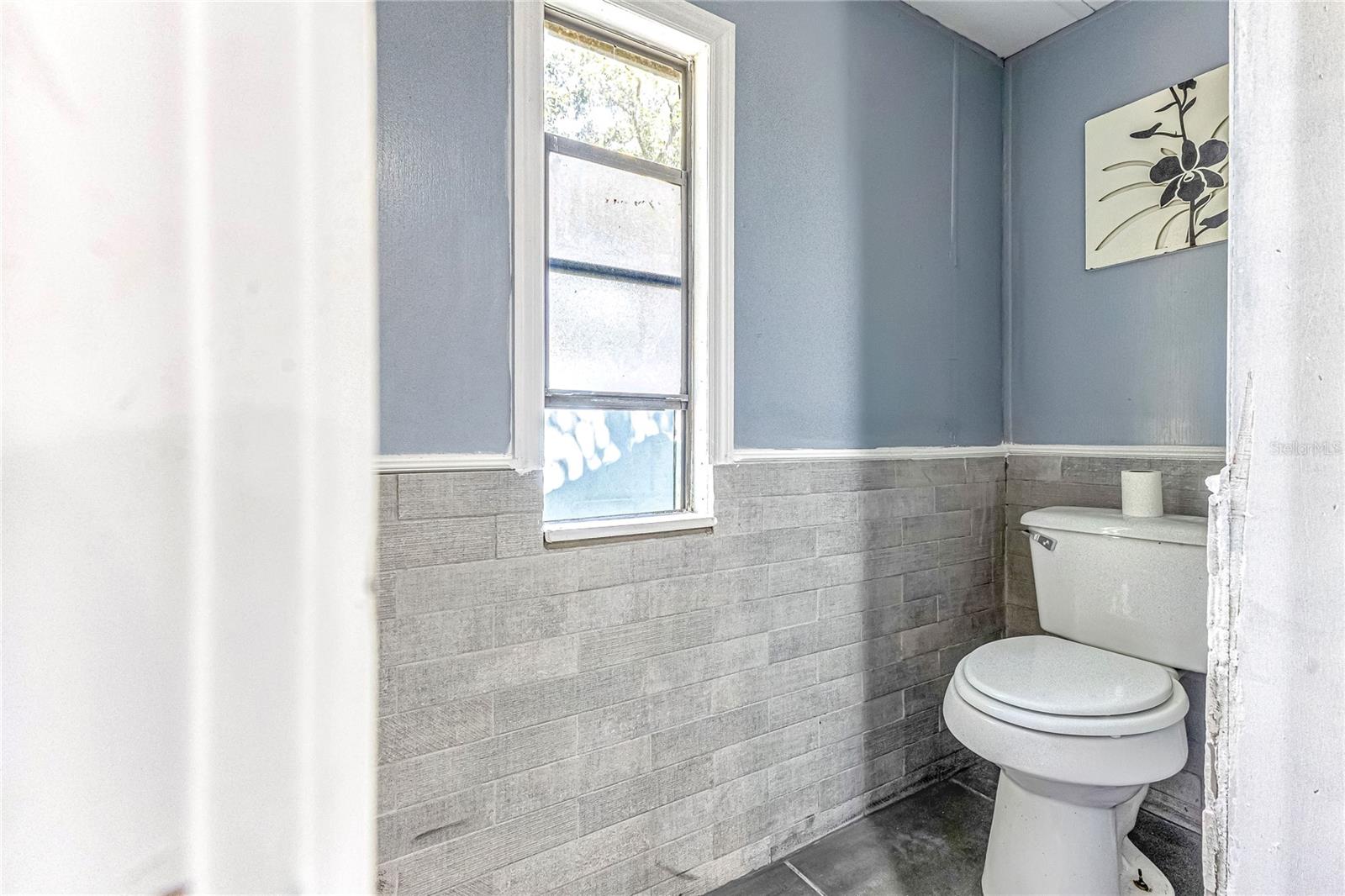 Image 21 of 54 For 322 Cantaloupe Avenue