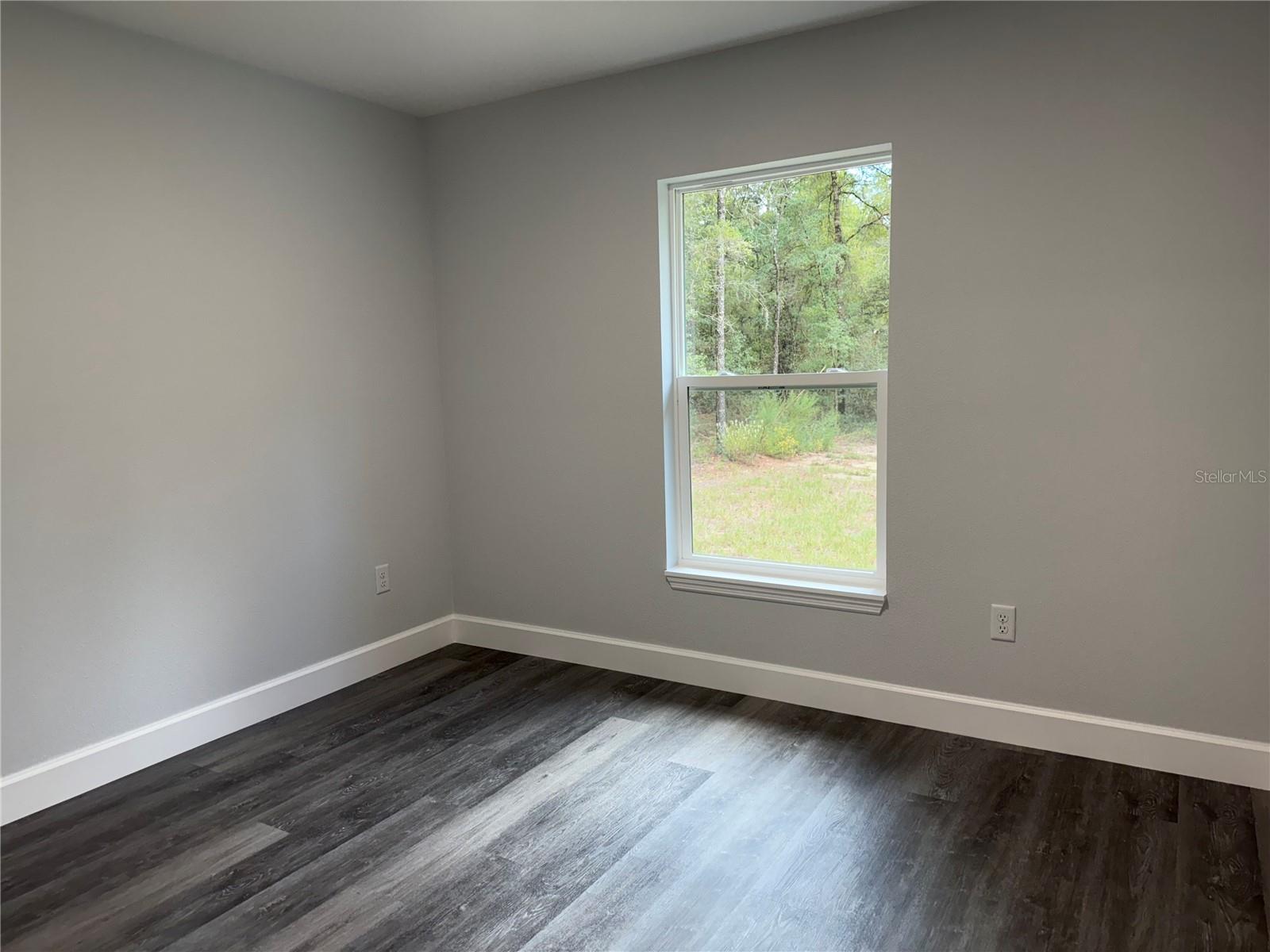 Image 12 of 21 For 15424 27 Lane
