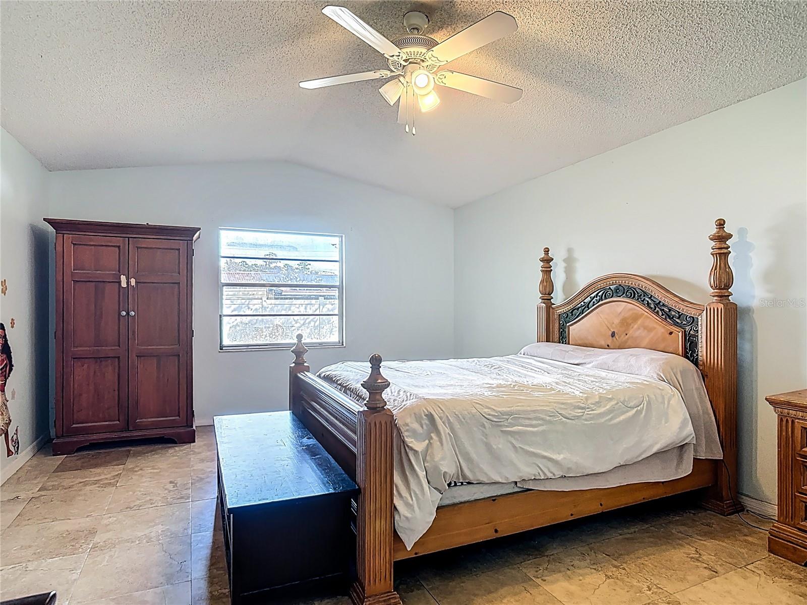 Image 9 of 22 For 9737 Heatherwood Court