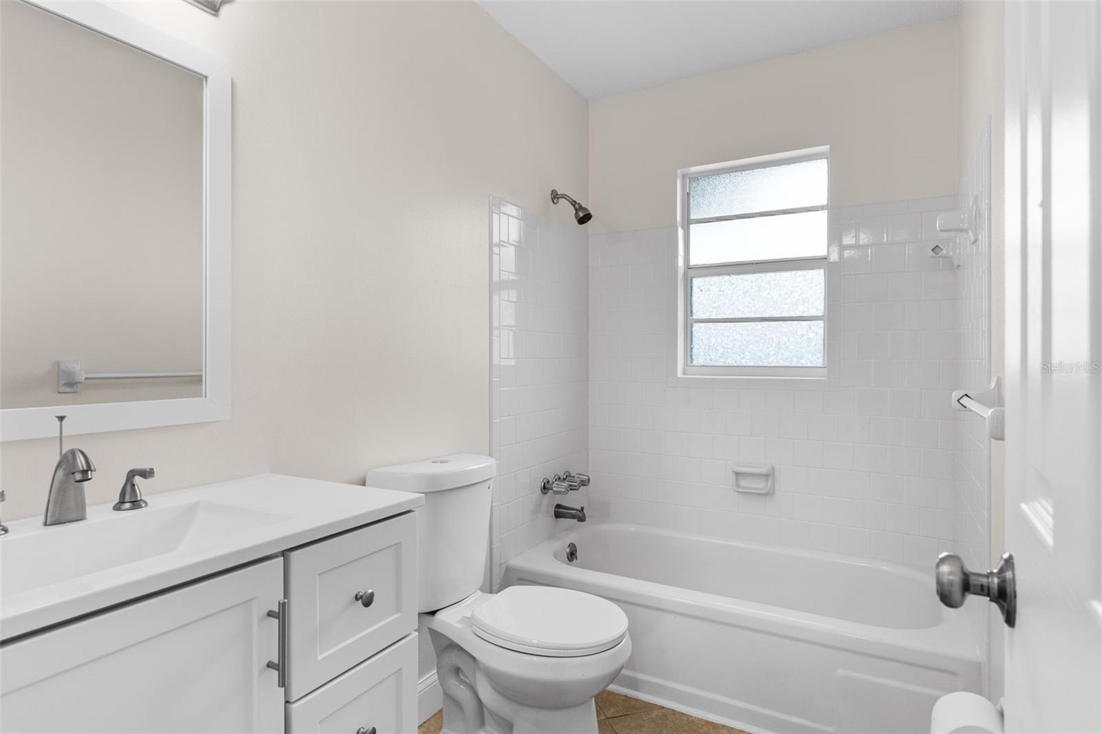 Image 10 of 20 For 183 Hill Avenue 90