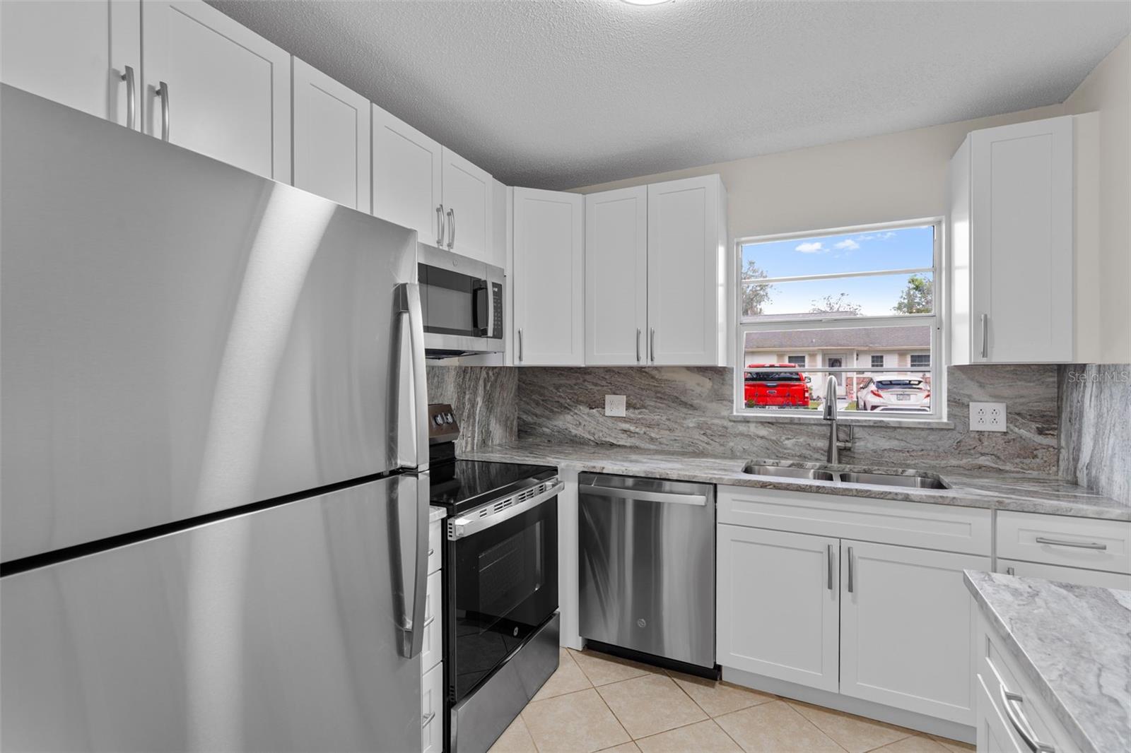 Image 4 of 20 For 183 Hill Avenue 90