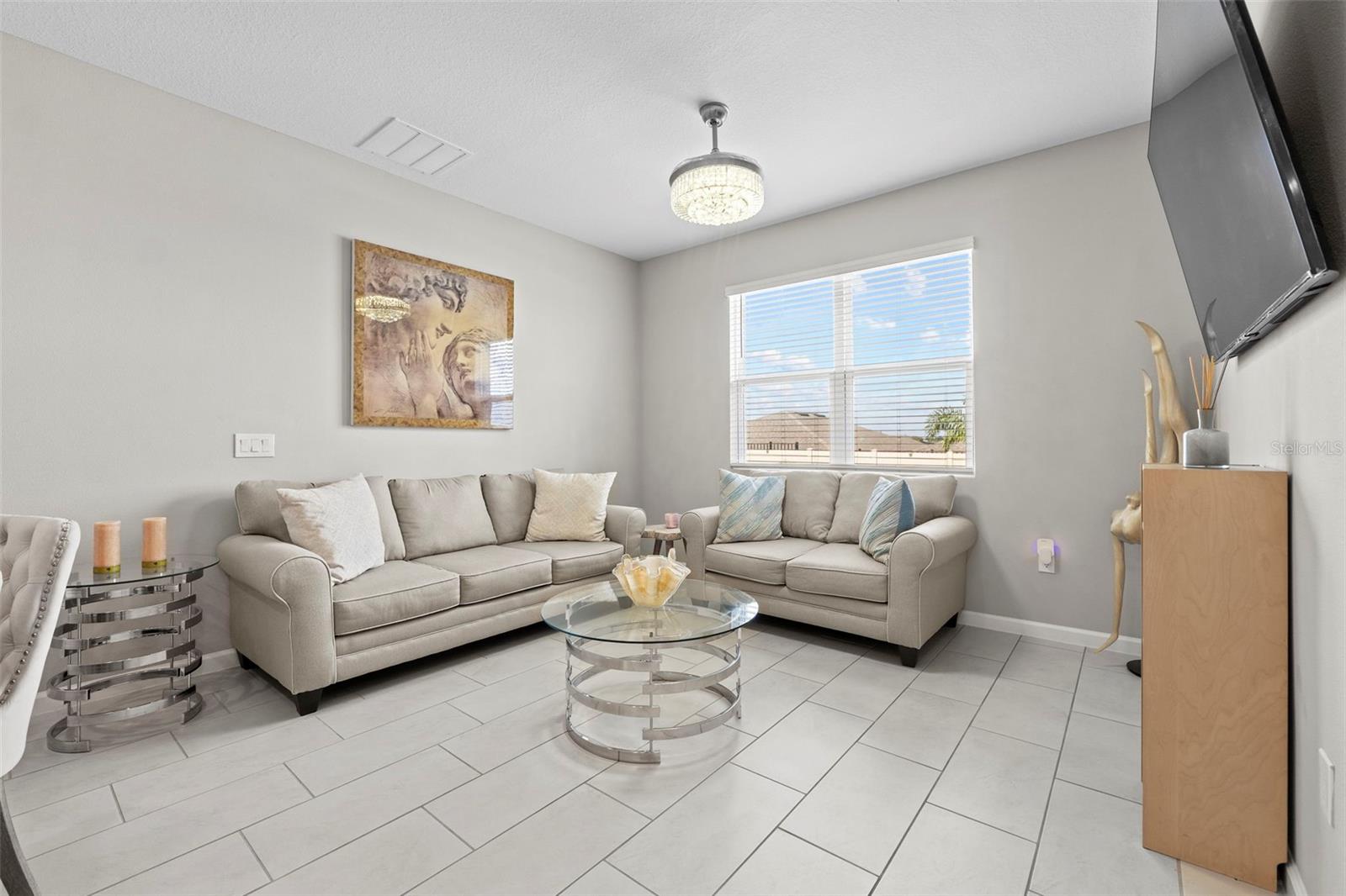 Image 10 of 49 For 858 Ballantyne Drive