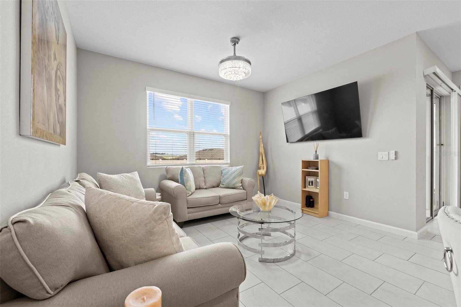 Image 12 of 49 For 858 Ballantyne Drive