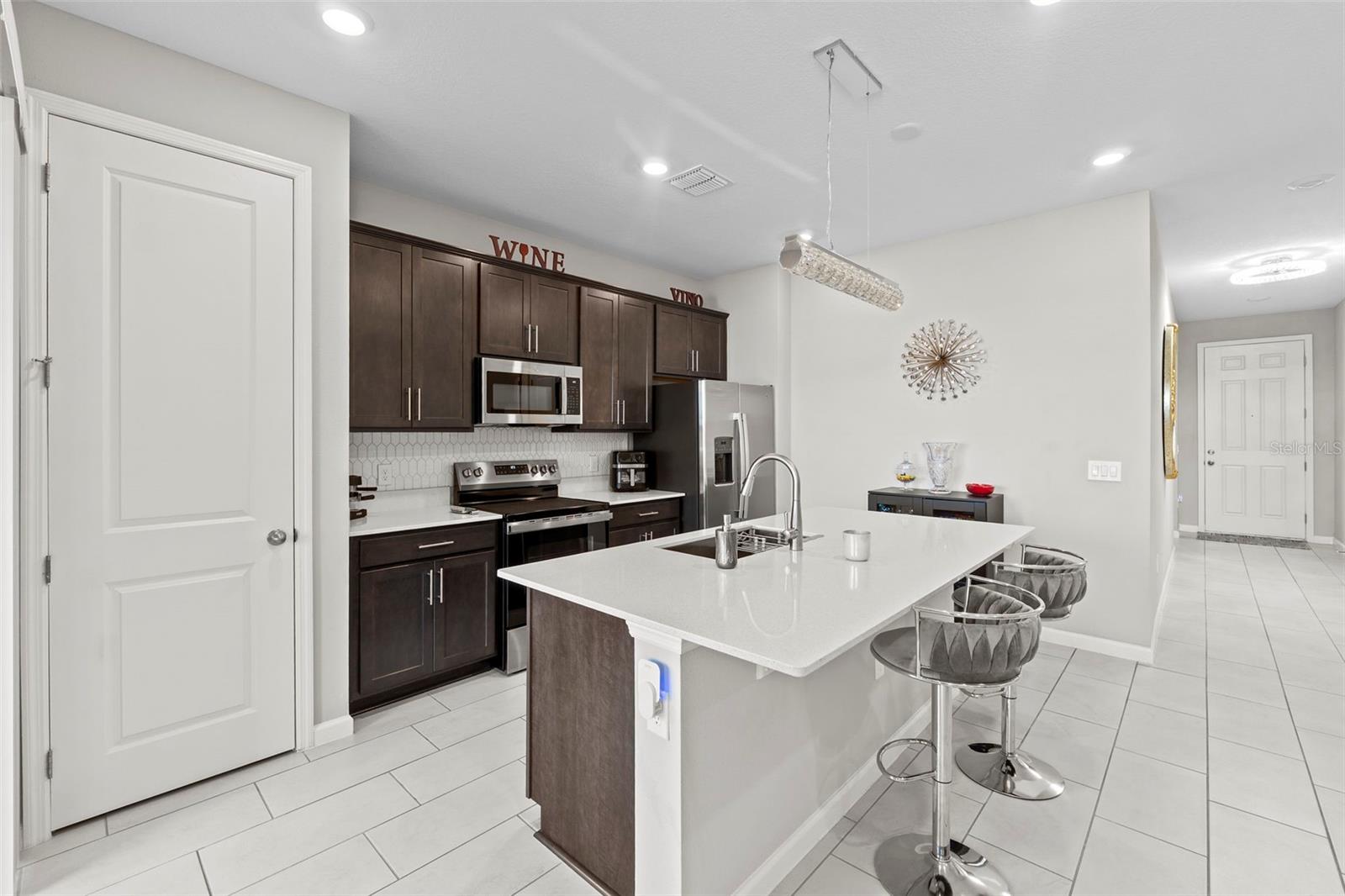 Image 14 of 49 For 858 Ballantyne Drive