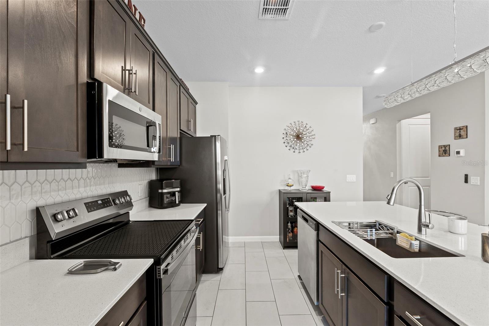 Image 15 of 49 For 858 Ballantyne Drive