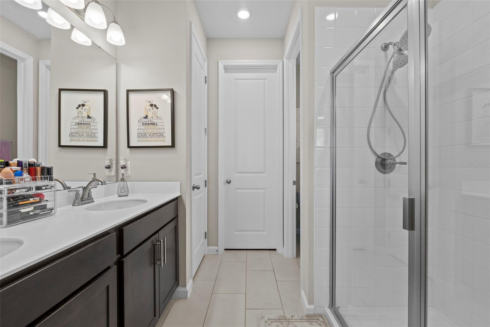 Image 22 of 49 For 858 Ballantyne Drive