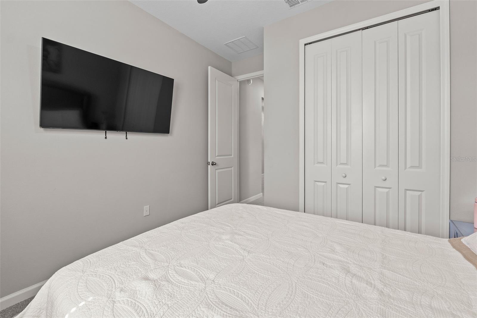 Image 28 of 49 For 858 Ballantyne Drive