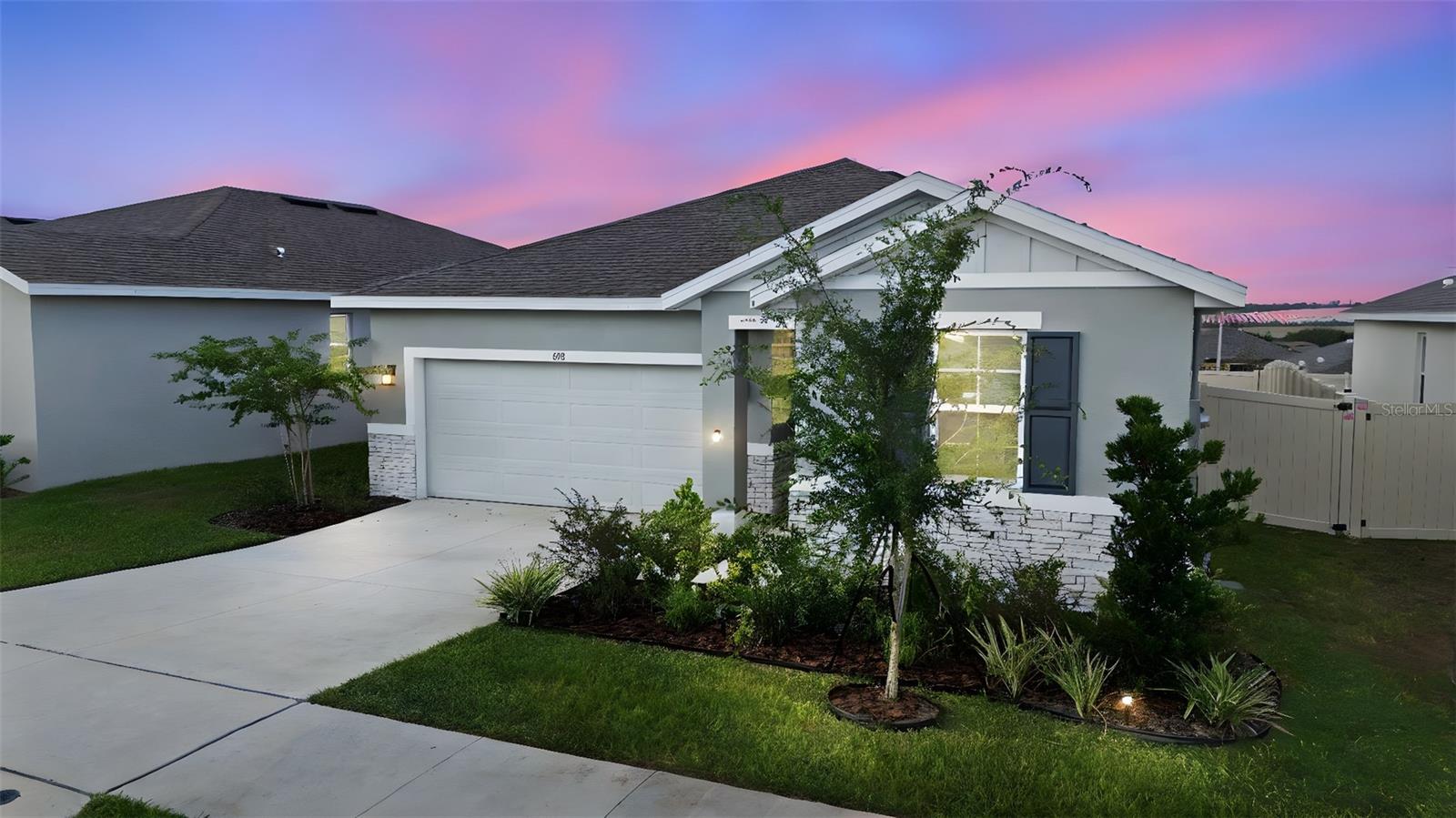 Image 4 of 49 For 858 Ballantyne Drive