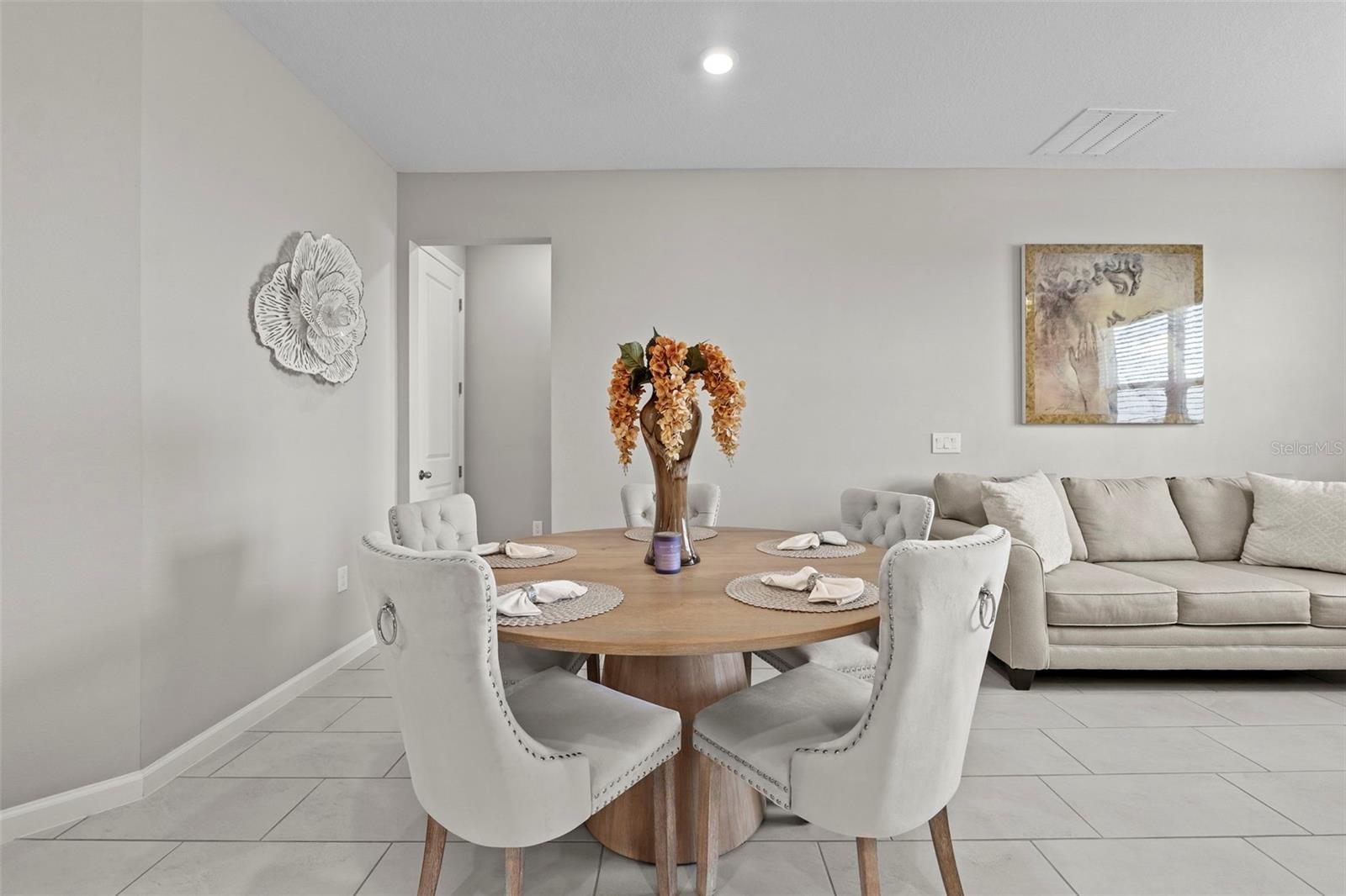 Image 9 of 49 For 858 Ballantyne Drive