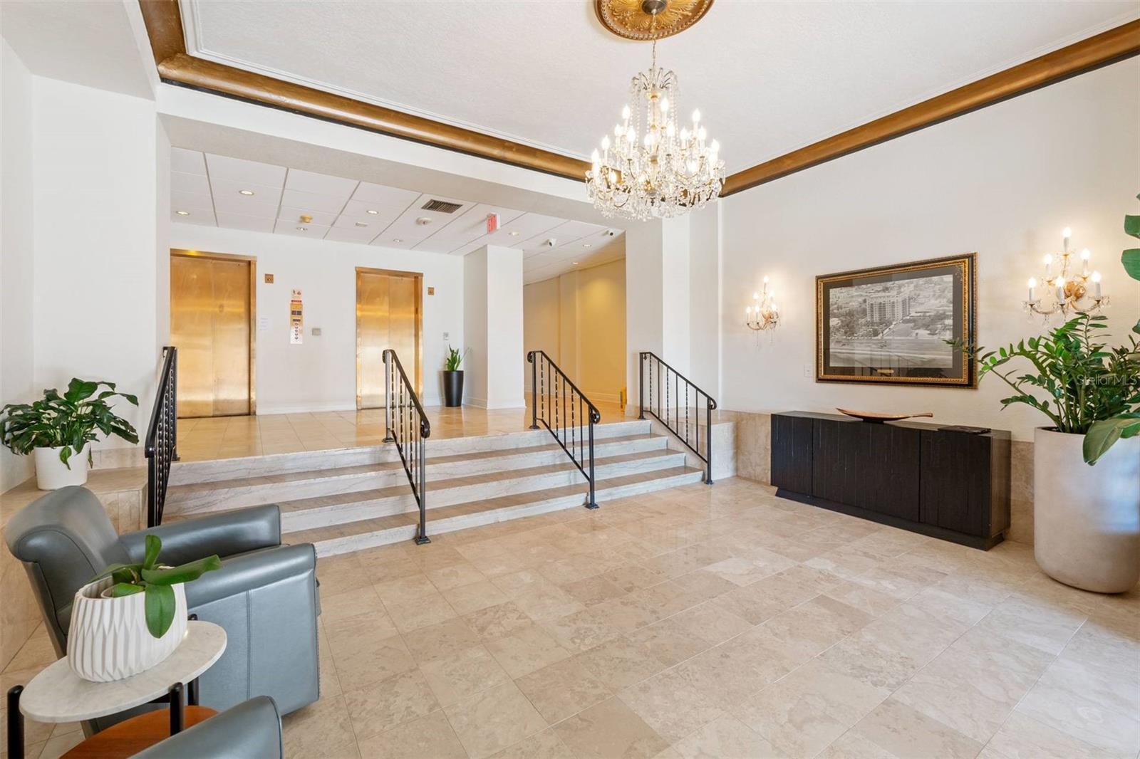 Image 3 of 23 For 2109 Bayshore Boulevard 1006