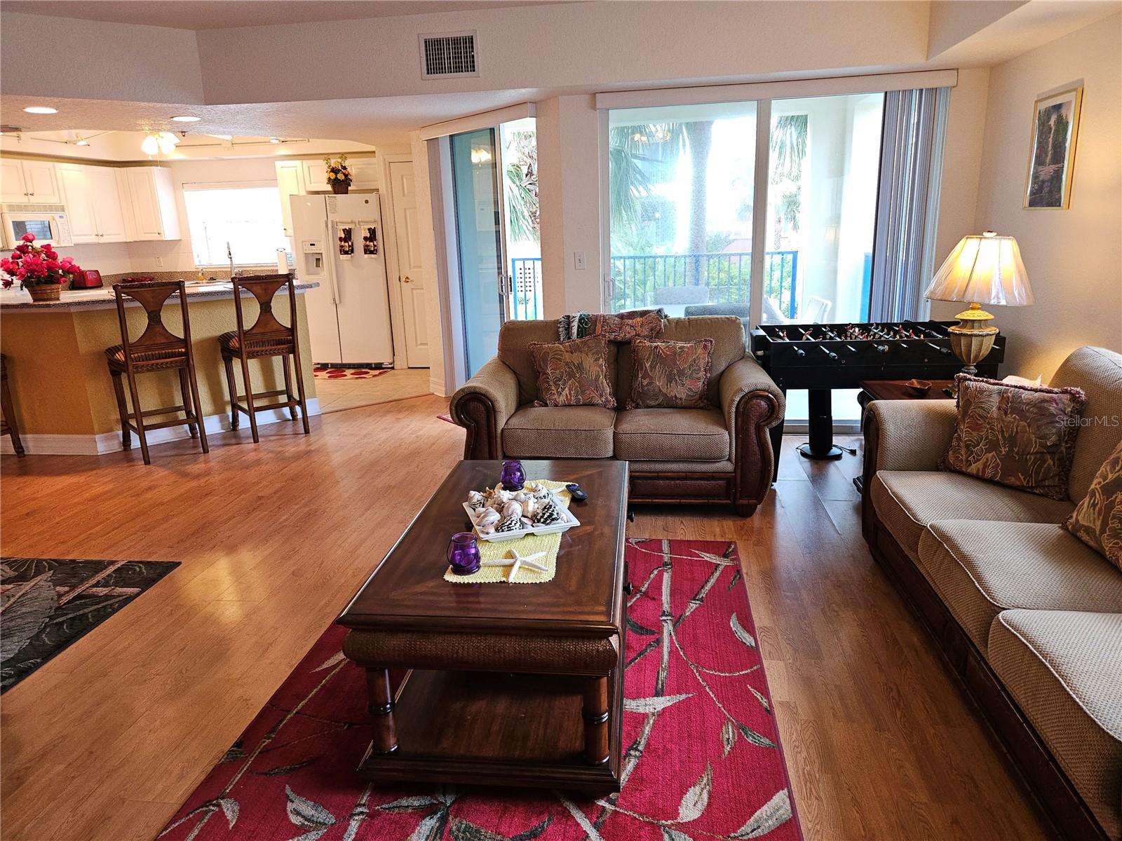 Image 11 of 50 For 5300 Atlantic Avenue 14-207