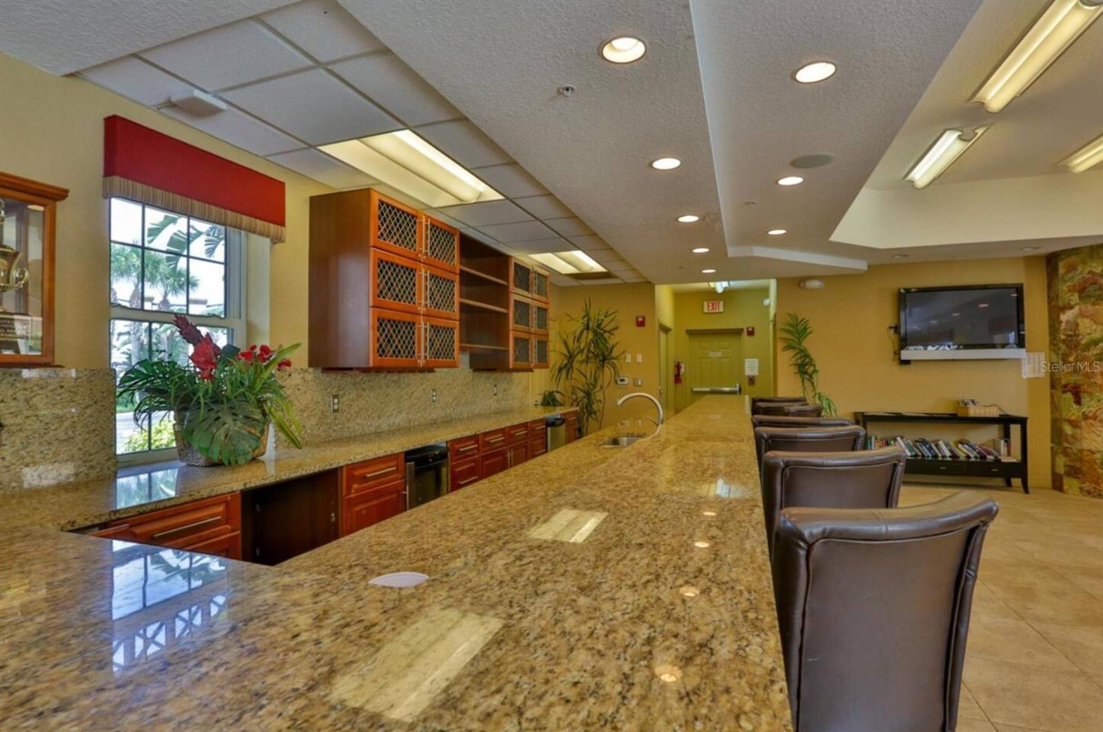 Image 46 of 50 For 5300 Atlantic Avenue 14-207