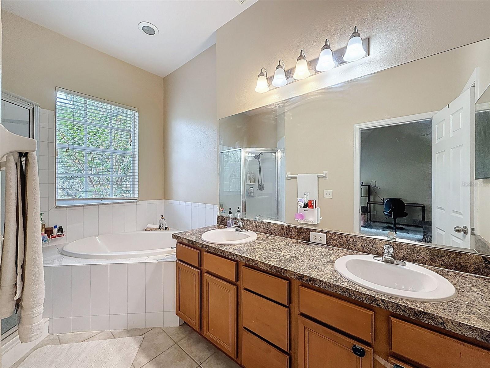 Image 29 of 45 For 7443 Arlington Grove Circle