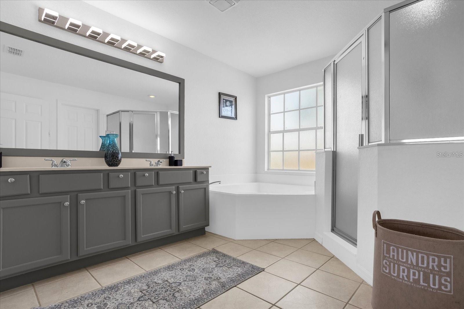 Image 19 of 26 For 254 Gleneagles Drive