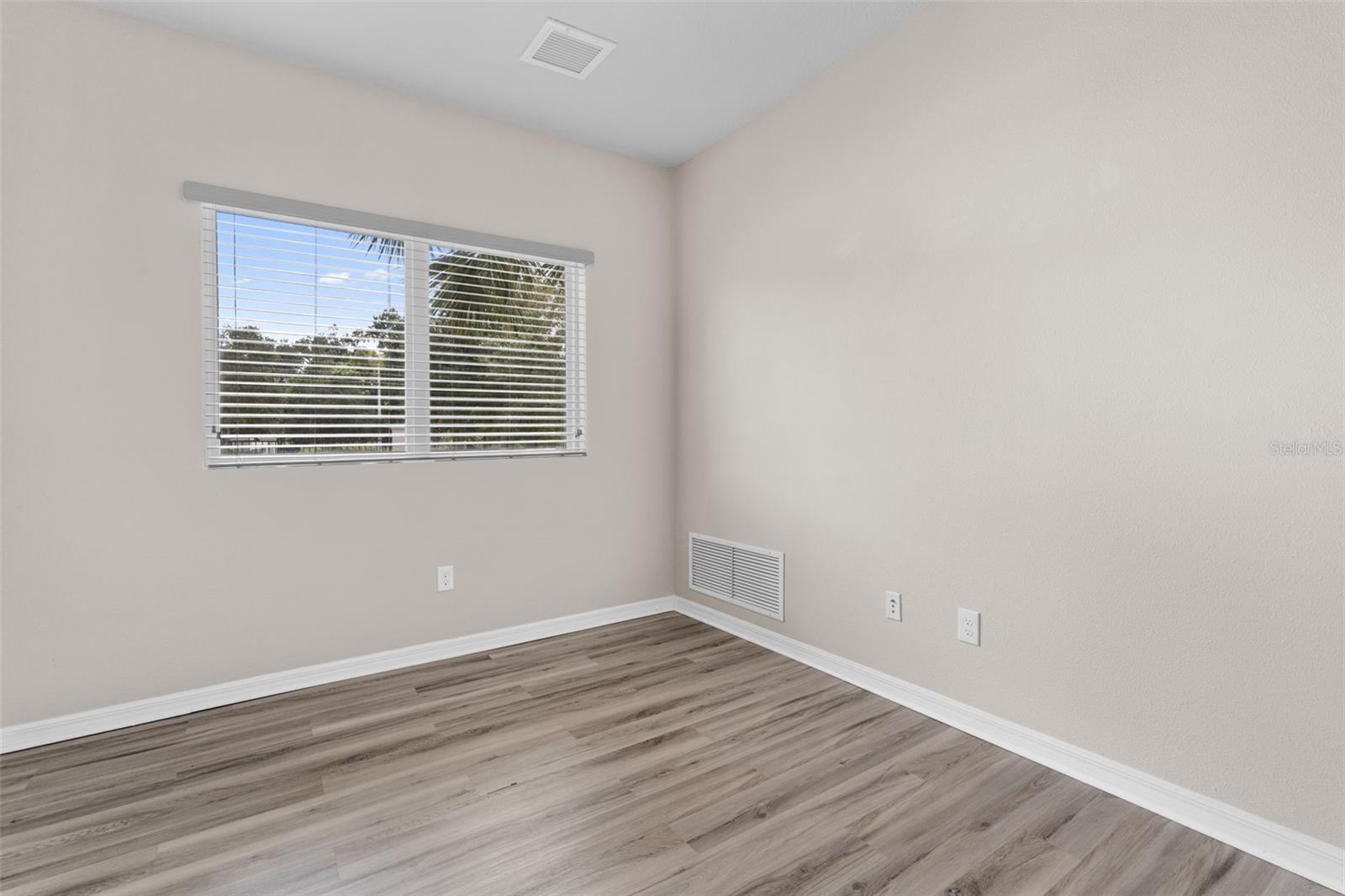 Image 21 of 30 For 4622 Eureka Lane