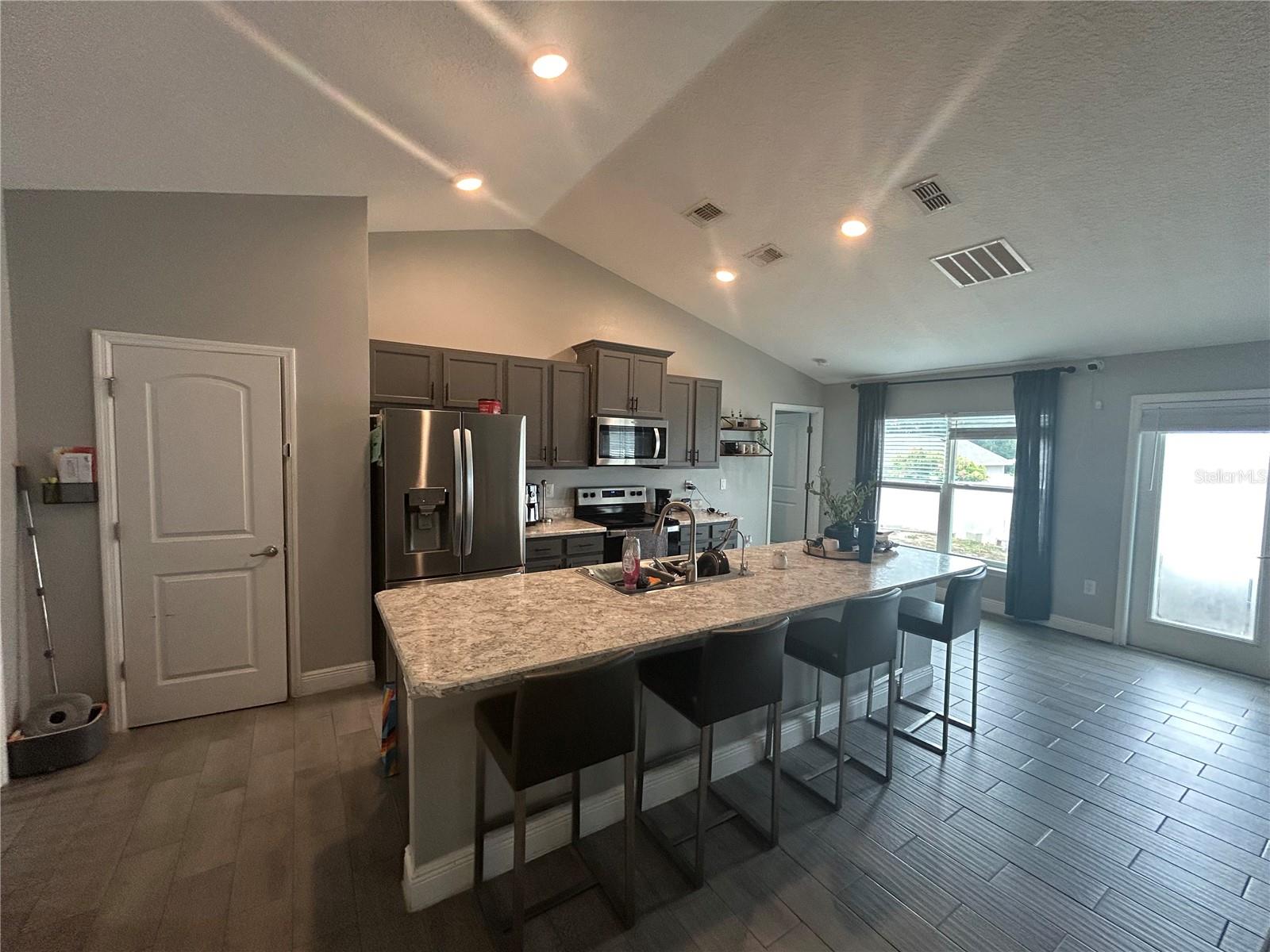 Image 11 of 25 For 7720 Sloewood Drive