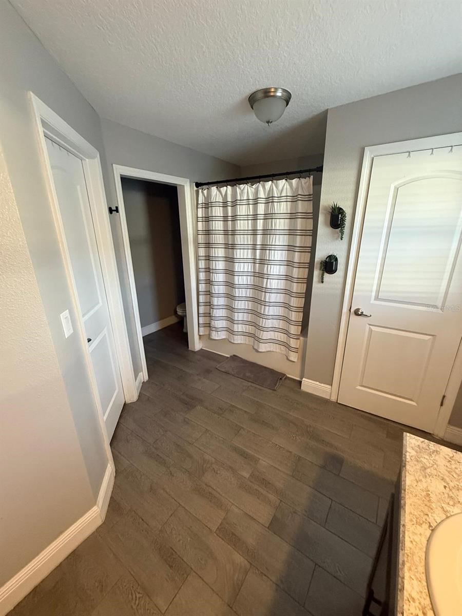 Image 15 of 25 For 7720 Sloewood Drive